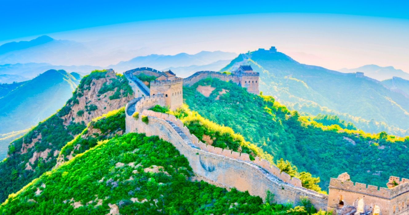 中国で新たに発見された「万里の長城」には考古学者が掴まれています