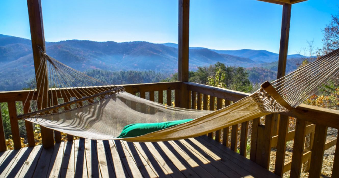 ハイキングを必要としない10の風光明媚な青い尾根の斑点