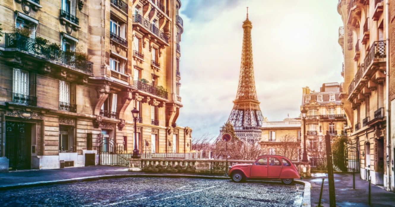 世界中の10の信じられないほどのホテルバルコニービュー