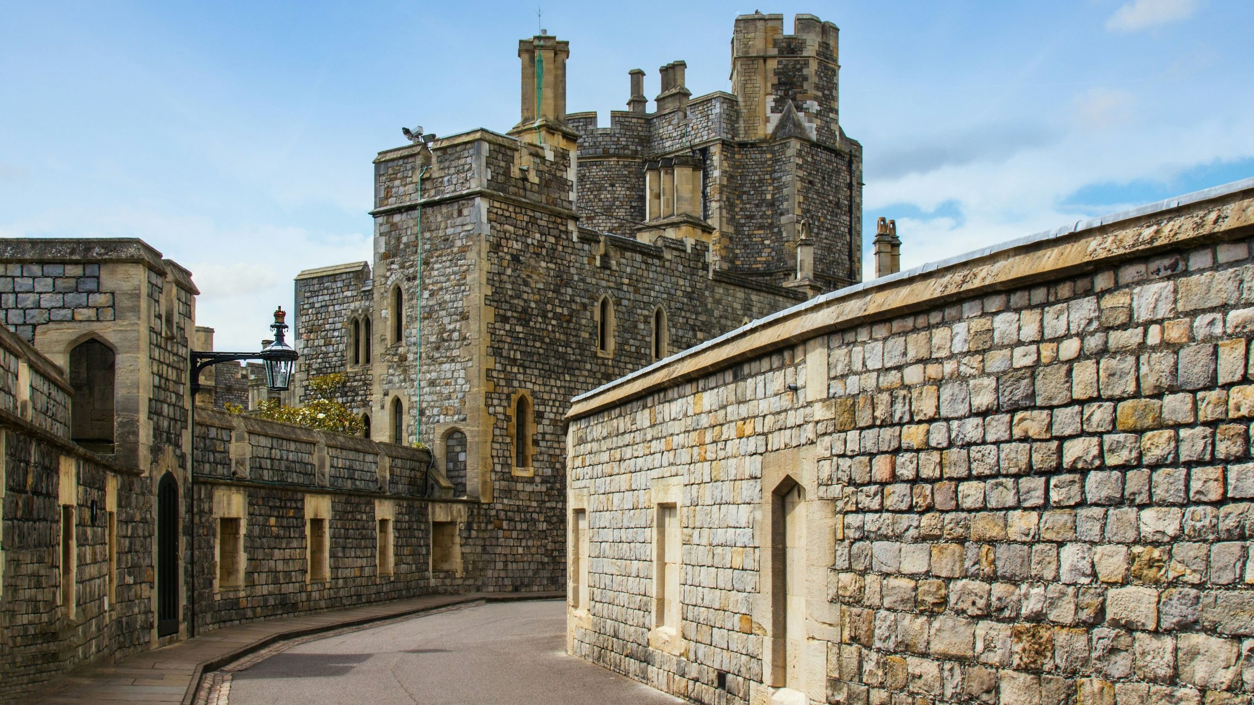 ヨーロッパで最も古い城はどうなりましたか？