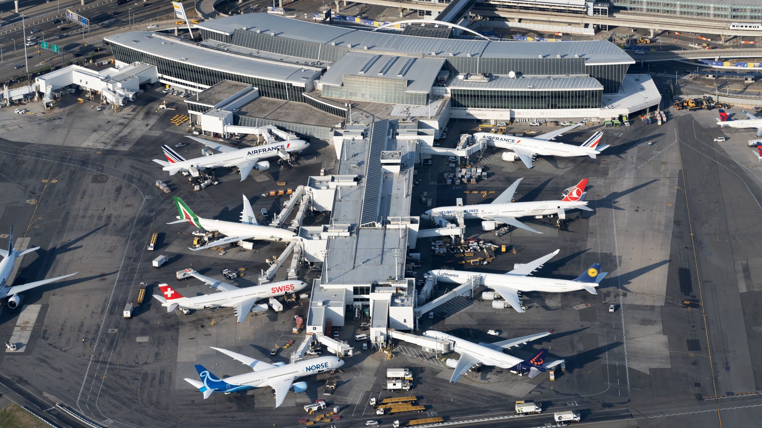 190億ドルの再開発：ニューヨークのJFK空港では、新しいターミナルワンラウンジデザイナーを探しています