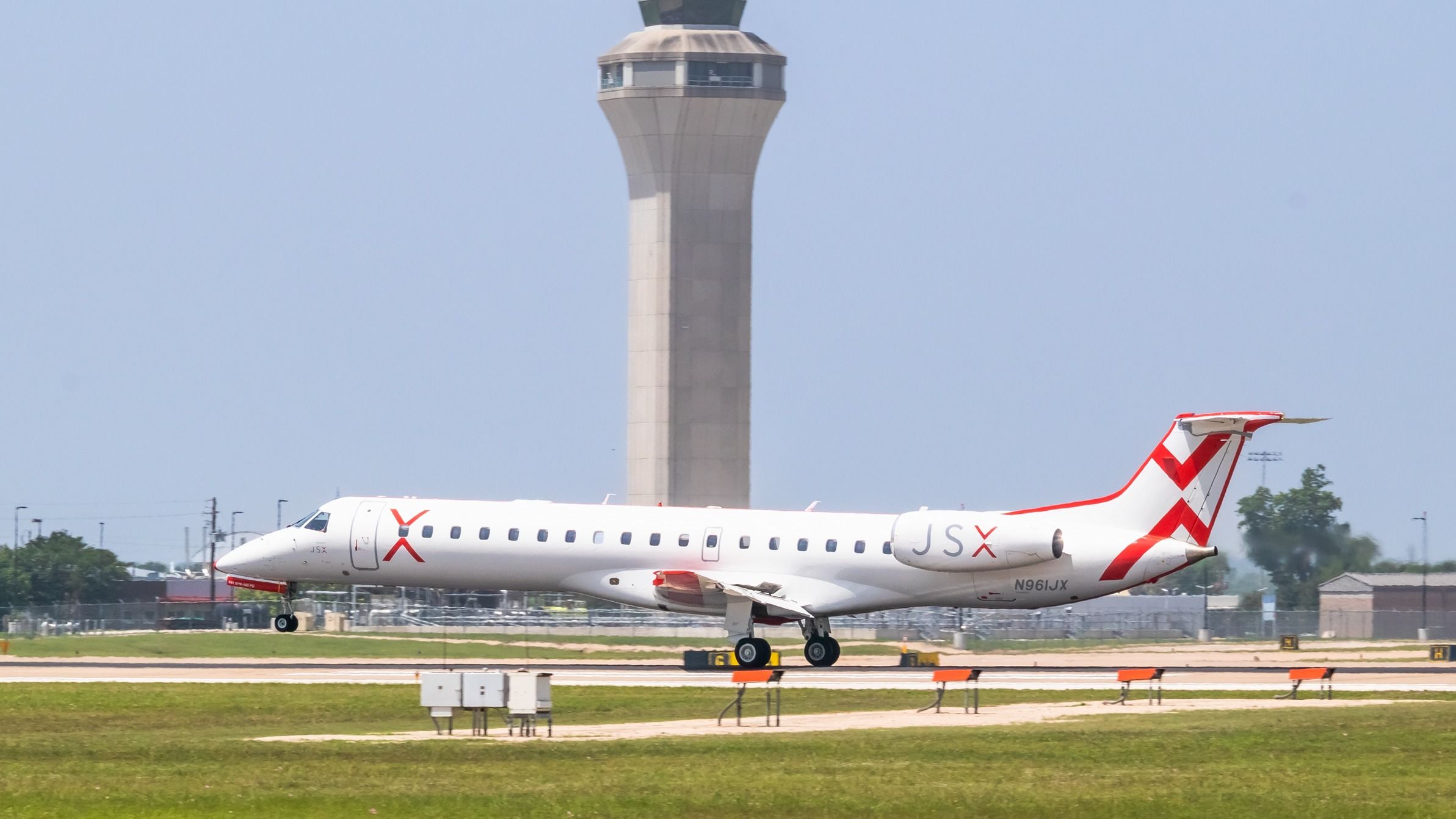 米国下院議員は、民間のチャーターオペレーターのセキュリティを増やすために、より安全な空の行為を導入します