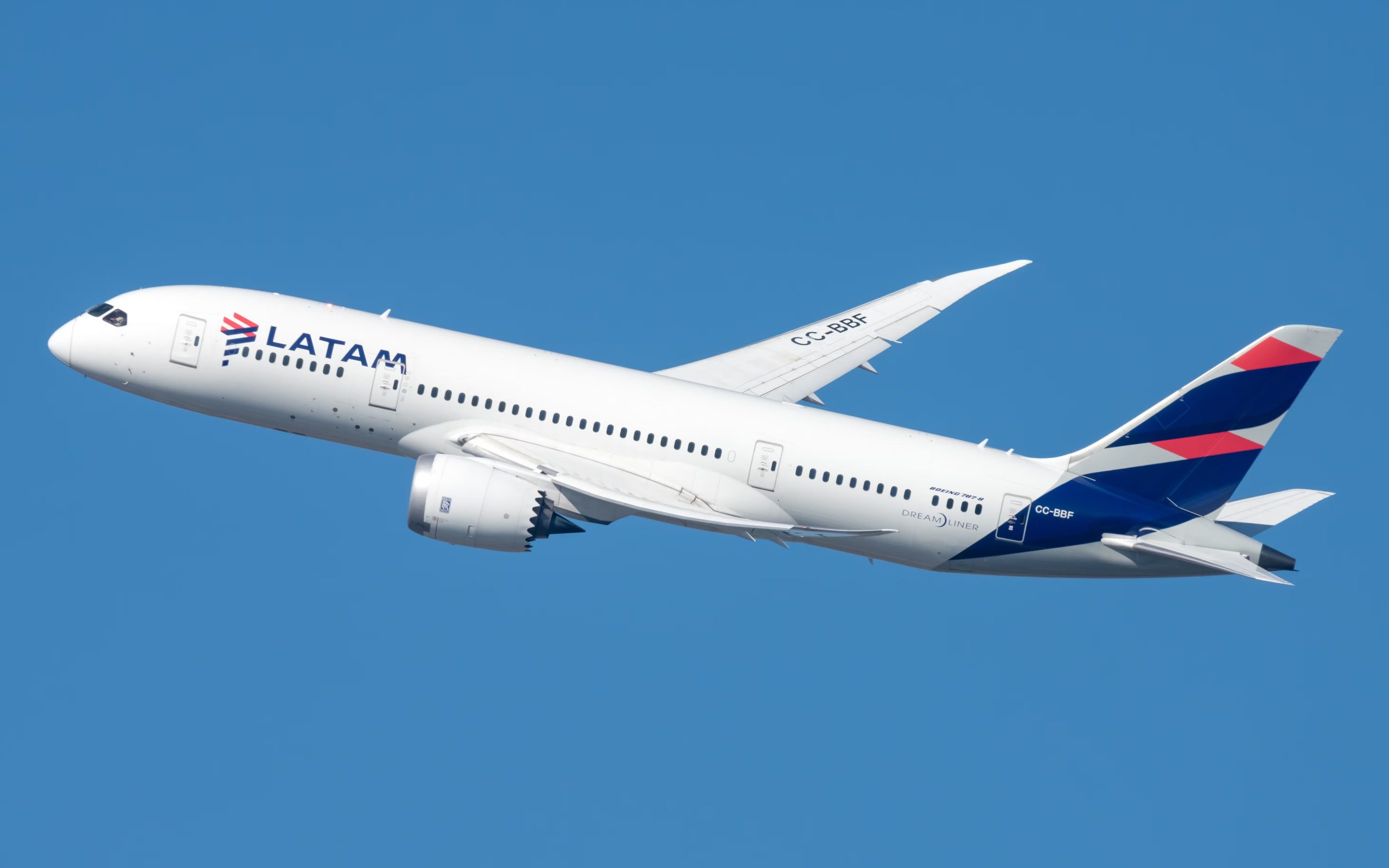 ラタム航空は、この冬にマイアミとプンタカナの間のボーイング787ドリームライナーフライトを増やす準備をしています