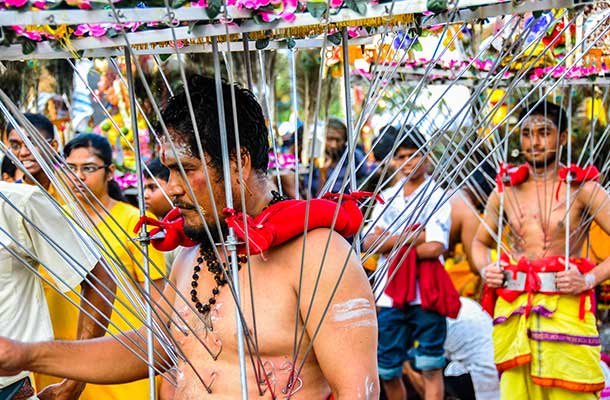 マレーシアのThaipusamフェスティバルを体験する方法