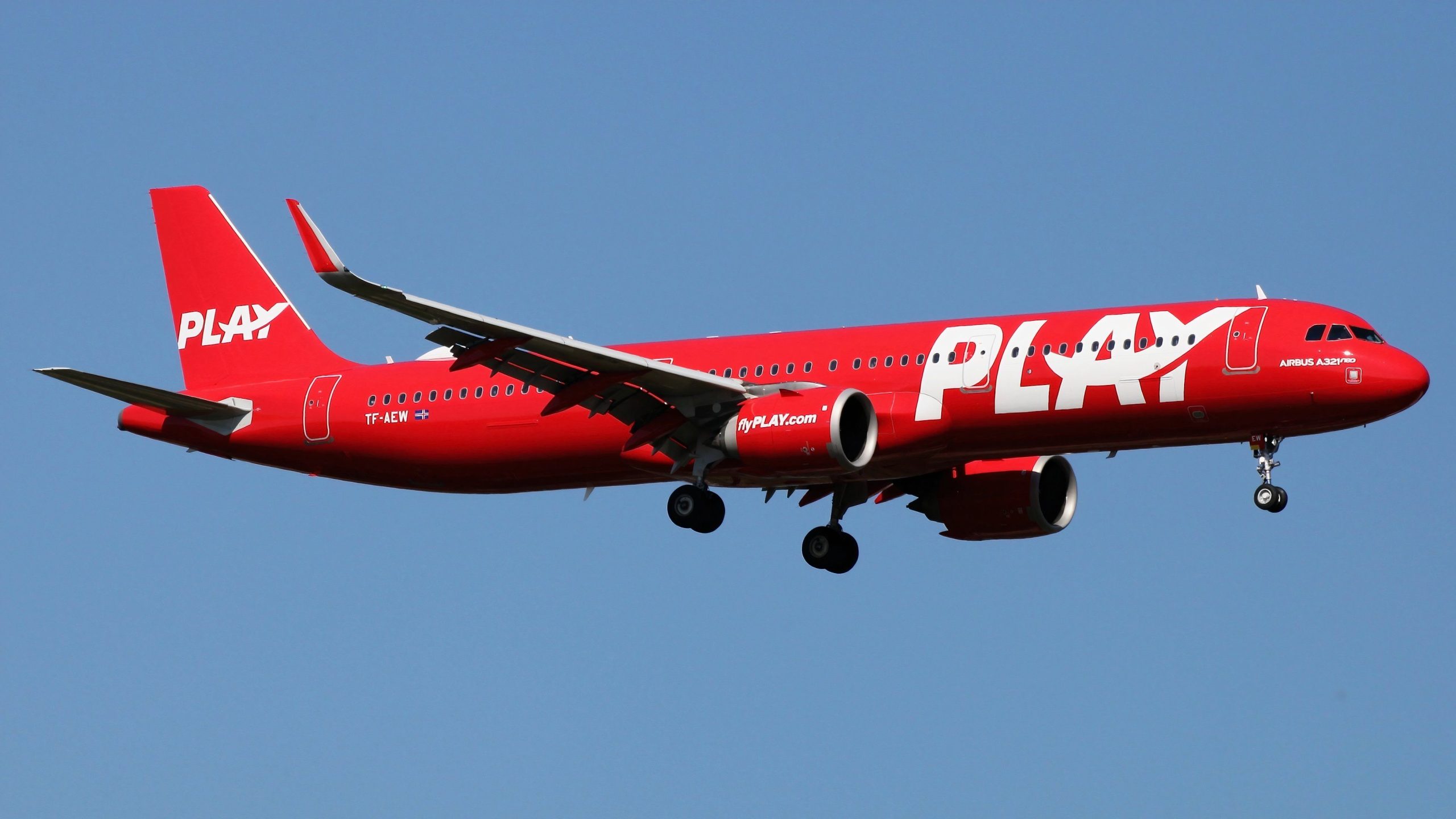 プレイは、新しい戦略の中で北米のルートの40％をカットする