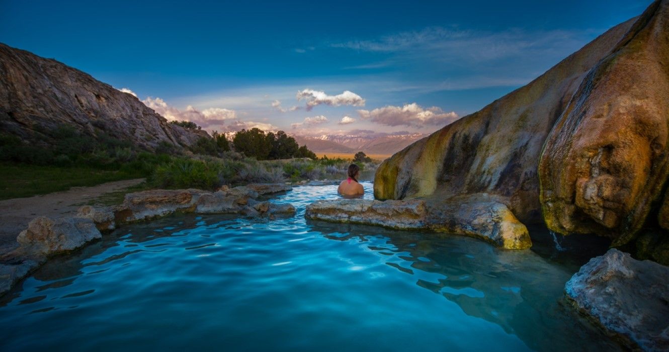 ホットスプリングへの最も簡単なハイキング