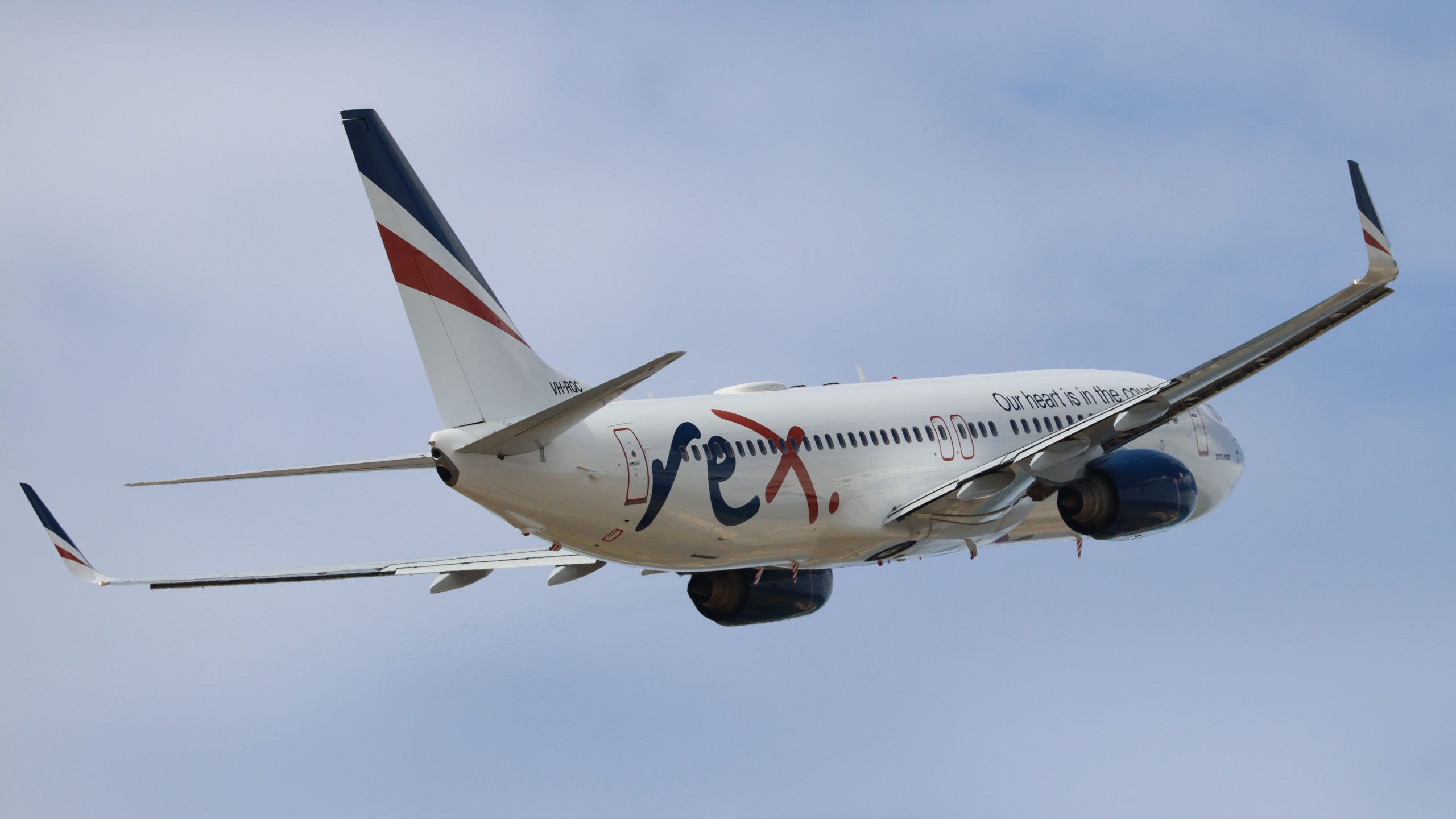 ボーイング737便を終了するというレックスの決定で果たした役割ルート