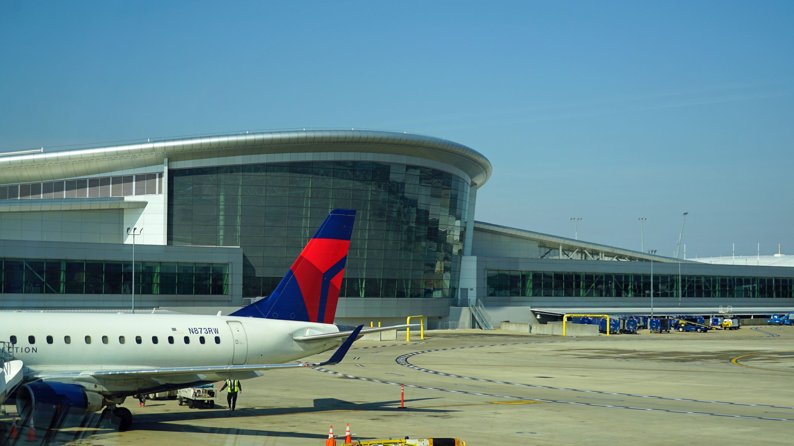 970万人の乗客：インディアナポリスインターナショナルがどのように中西部で航空旅行の回復をリードしているか