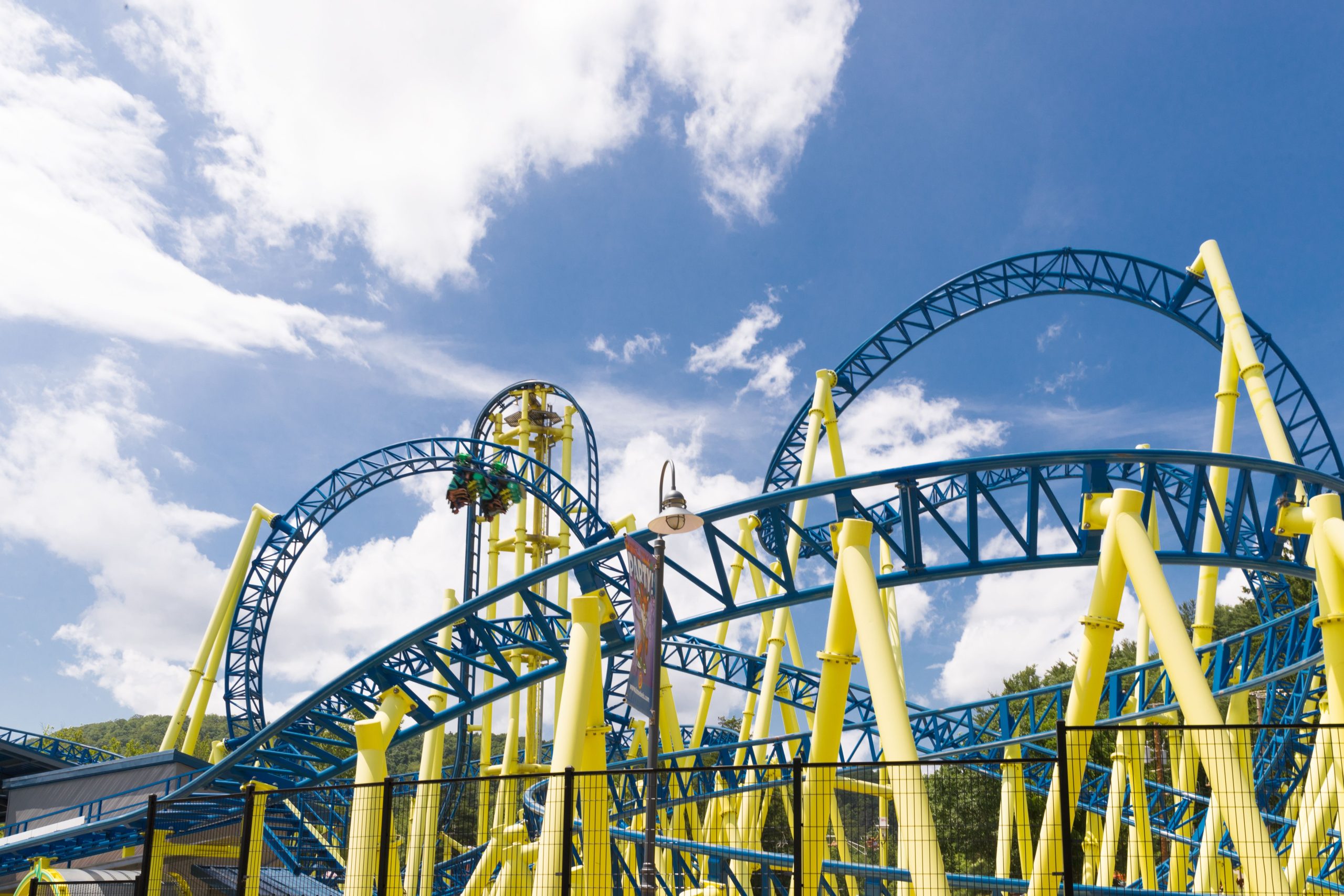 スキップディズニーワールド：この安い家族の休暇スポットには、世界最高のジェットコースターの1つがあります