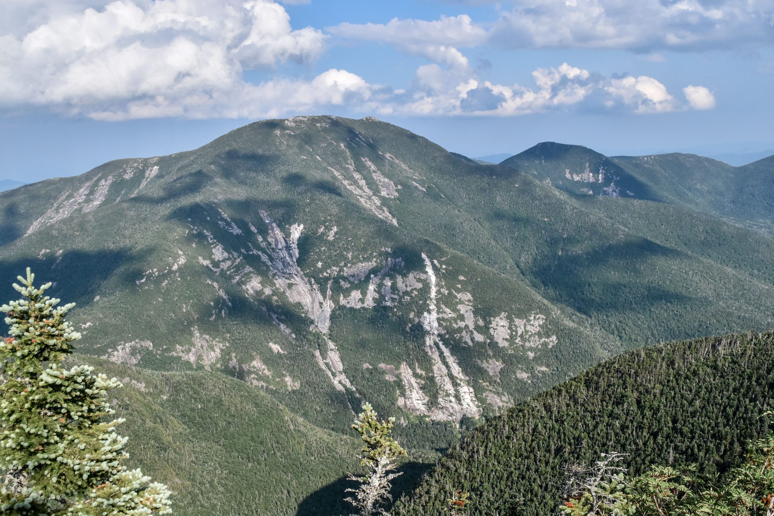 ハイカーがこの北ニューヨークのハイキングスポットで命を失い続ける理由