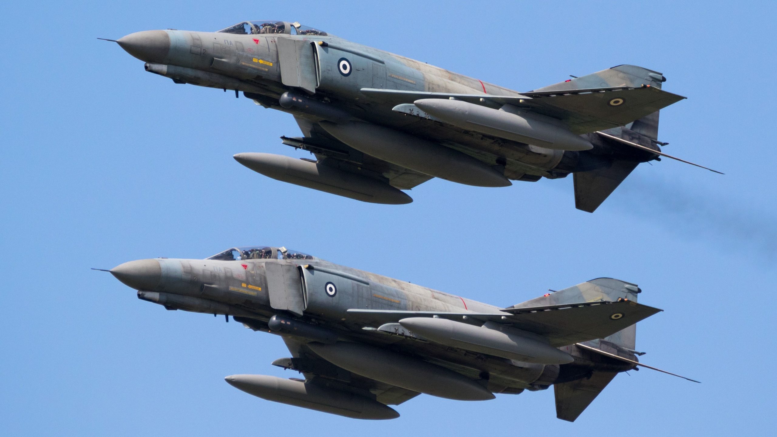 McDonnell Douglas F-4ファントムはまだ飛んでいますか？