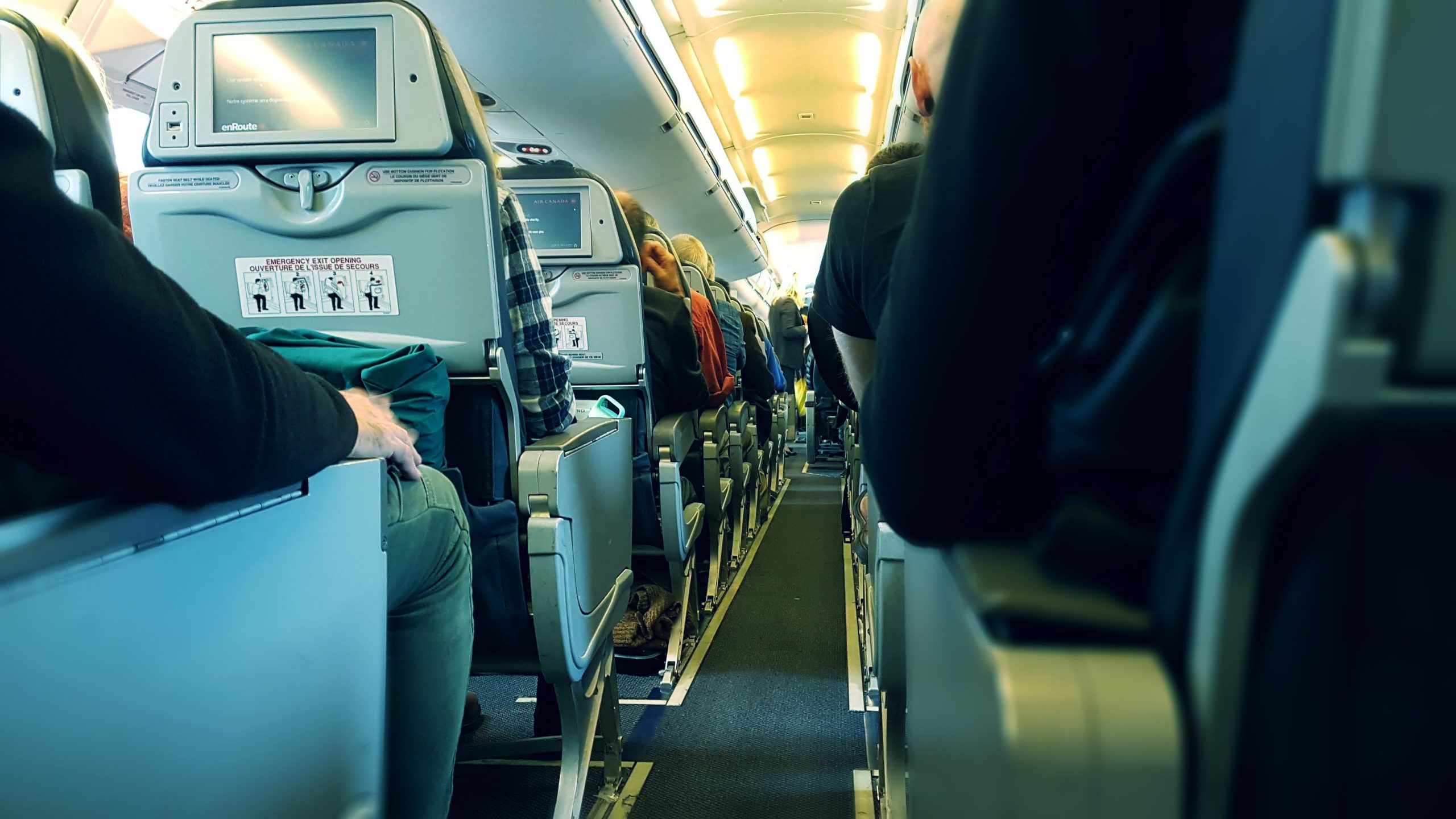 ハリファックスの滑走路で火災を起こしたカナダ飛行2259の最新情報