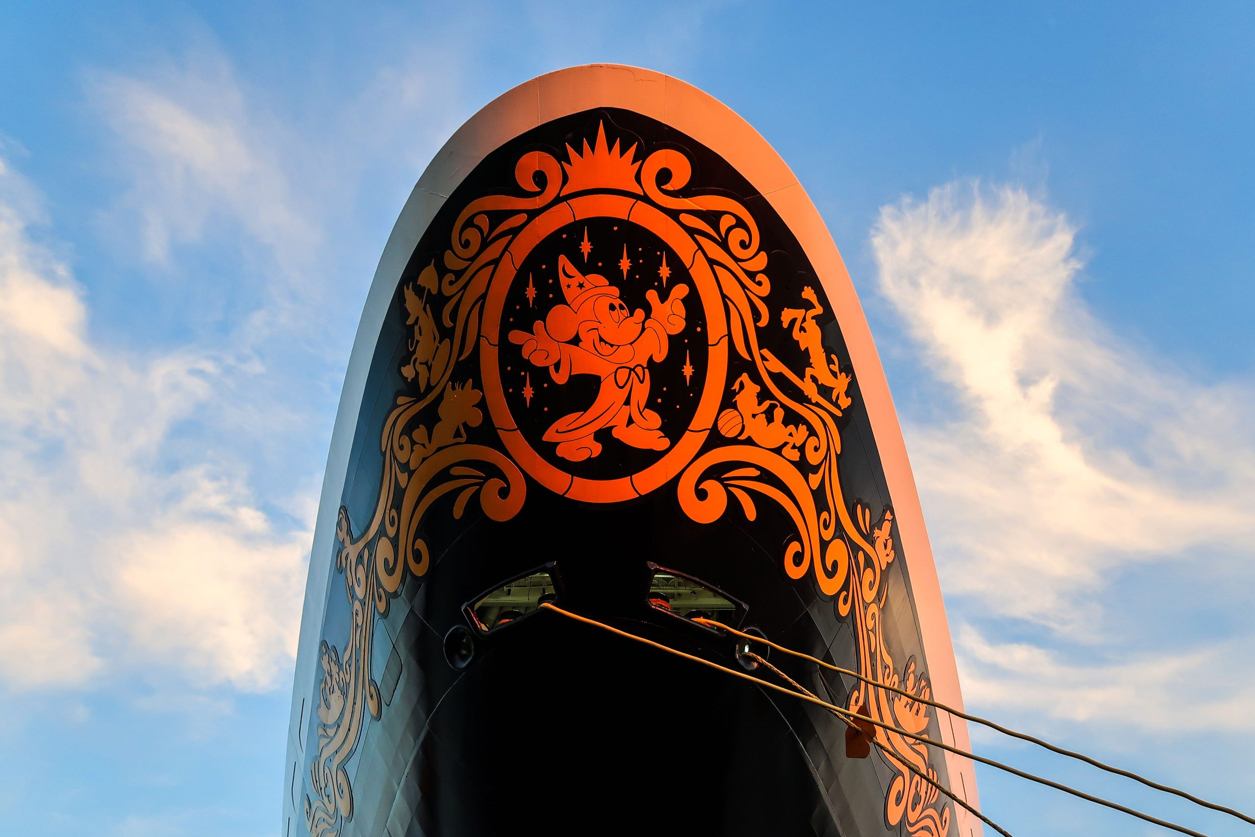 2月中旬の前に予約し、子供のためのディズニークルーズラインから50％オフになります