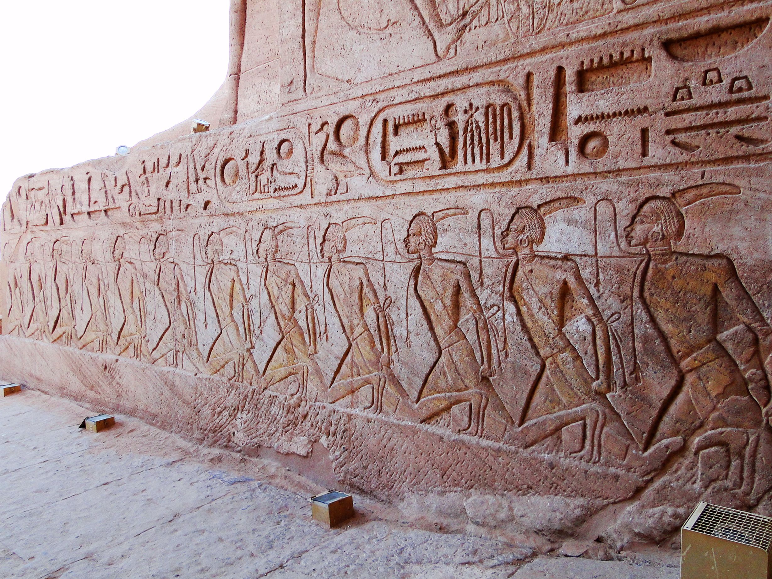 古代エジプトの残忍な労働条件は、考古学者を揺さぶった新しい発見で明らかにされました