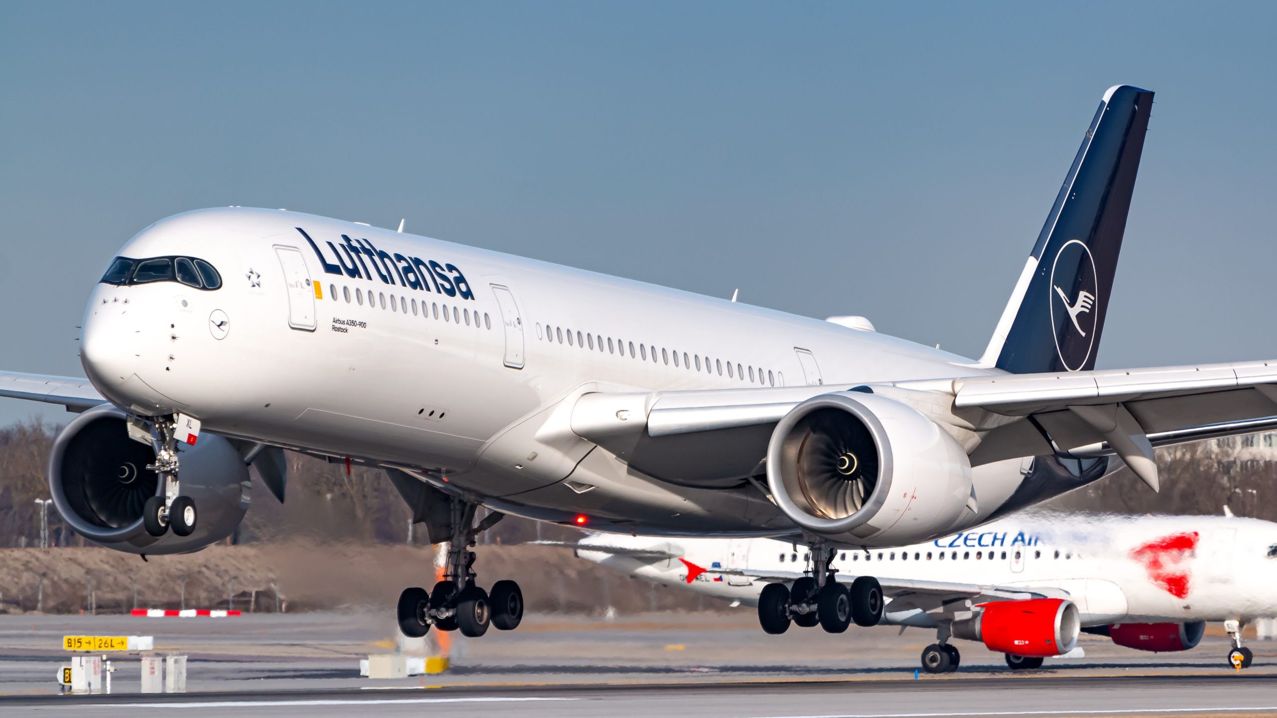 宣言されていない時計の土地アーノルド・シュワルツェネッガーは、ミュンヘン空港税関でトラブルに巻き込まれています