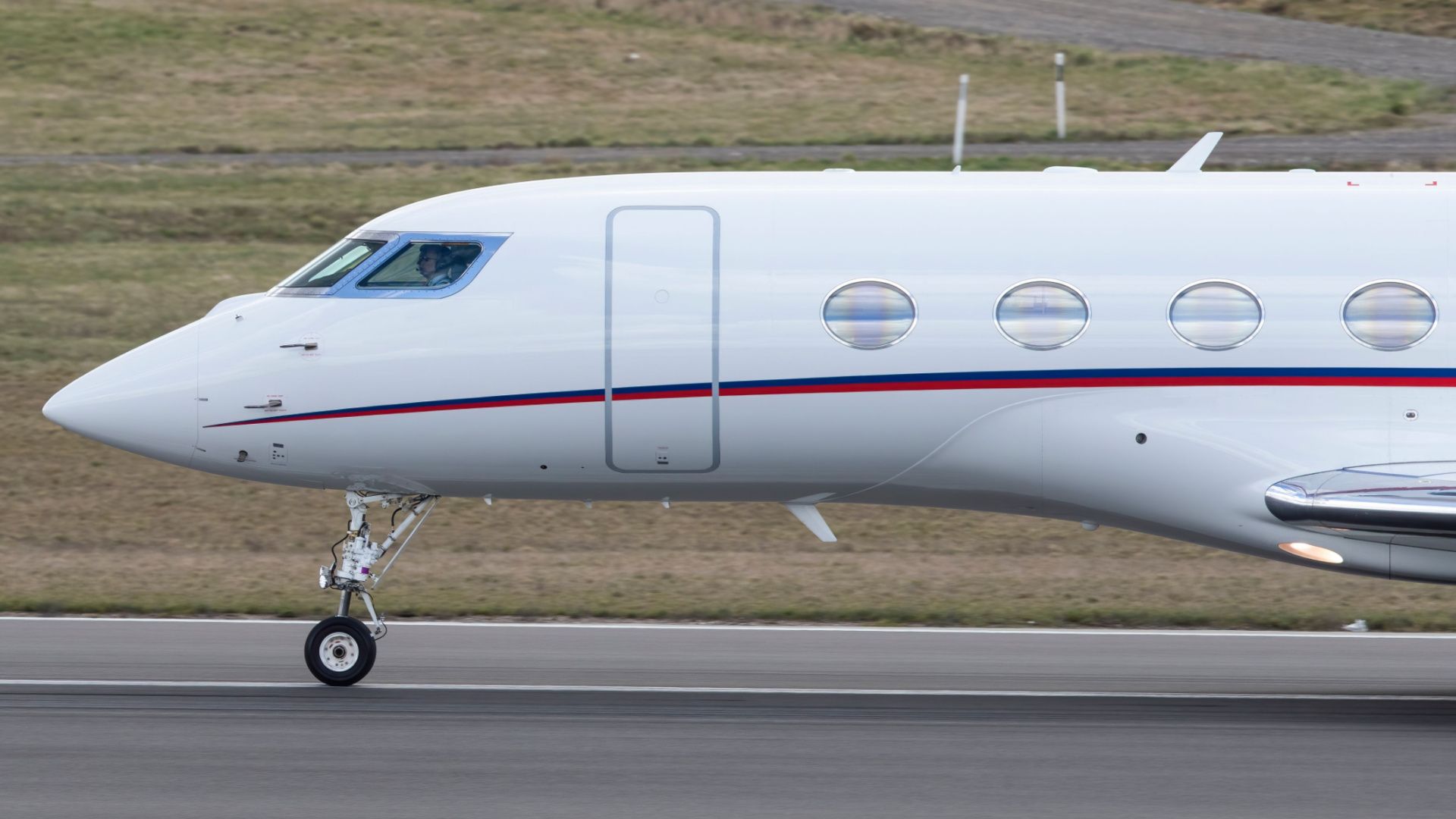 サッカースター：クリスティアーノ・ロナウドのプライベートジェットについて知る必要があるすべて