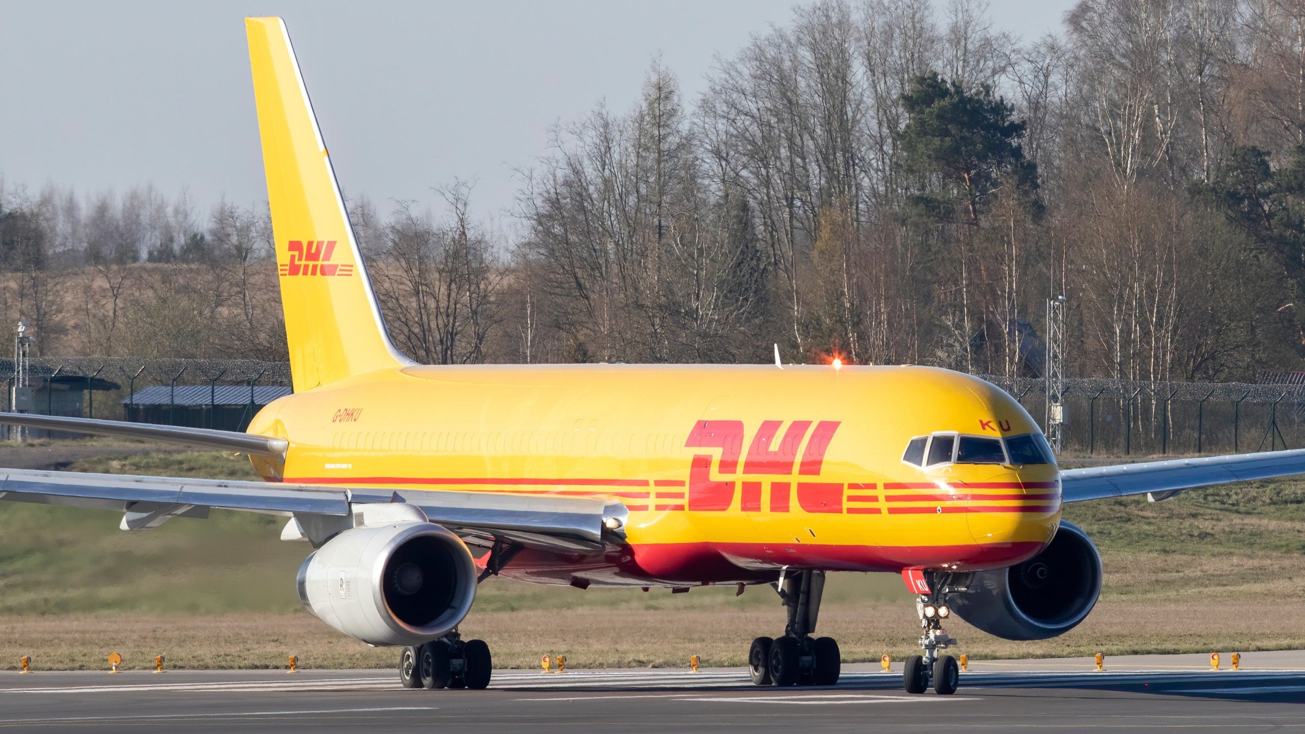 AviationTagは、新しいDHL Boeing 757-200F D-ALEWタグをリリースします