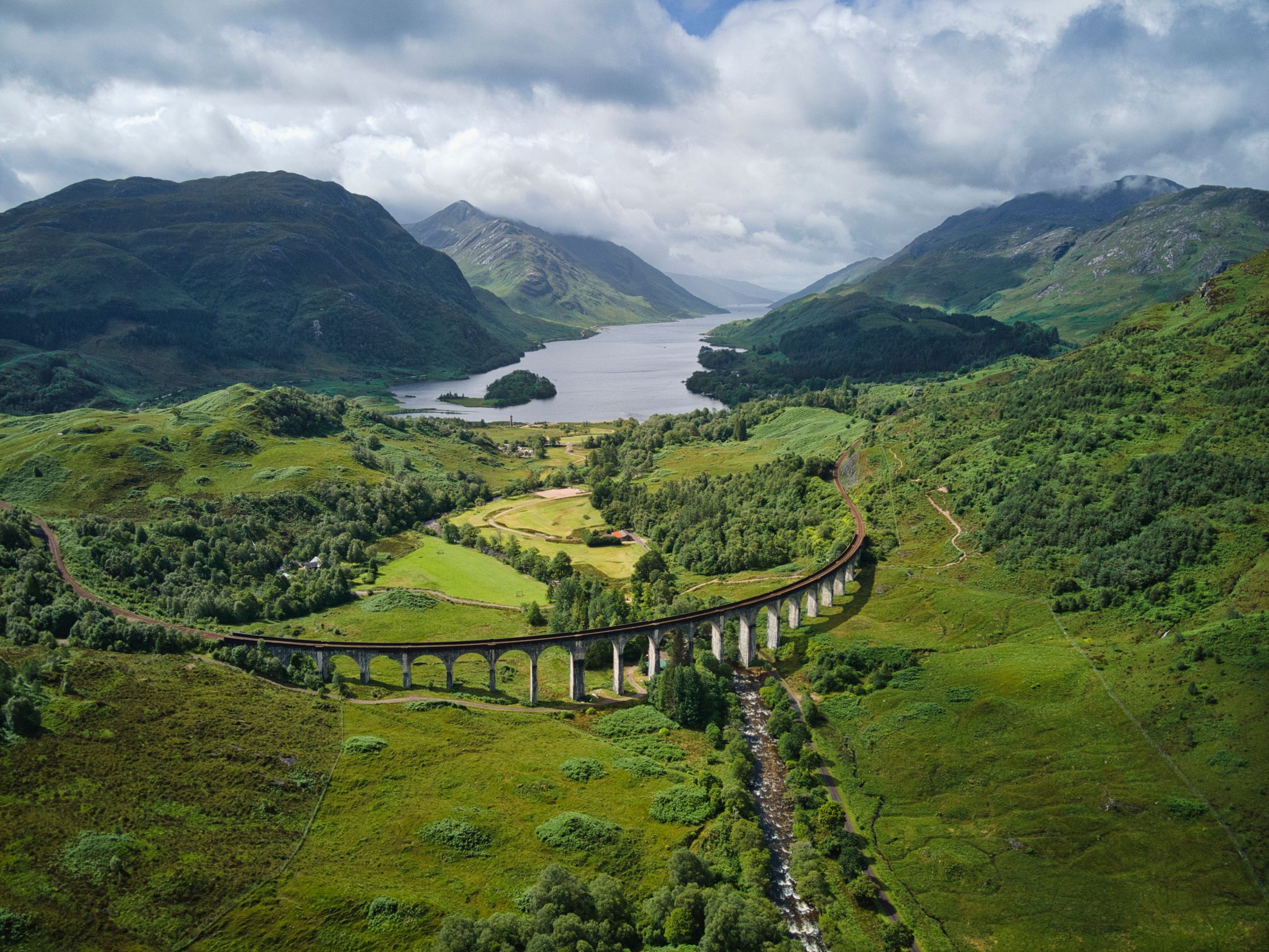 ウーバーの米国交通機関の巨人は、ボニースコットランドの空に連れて行きます