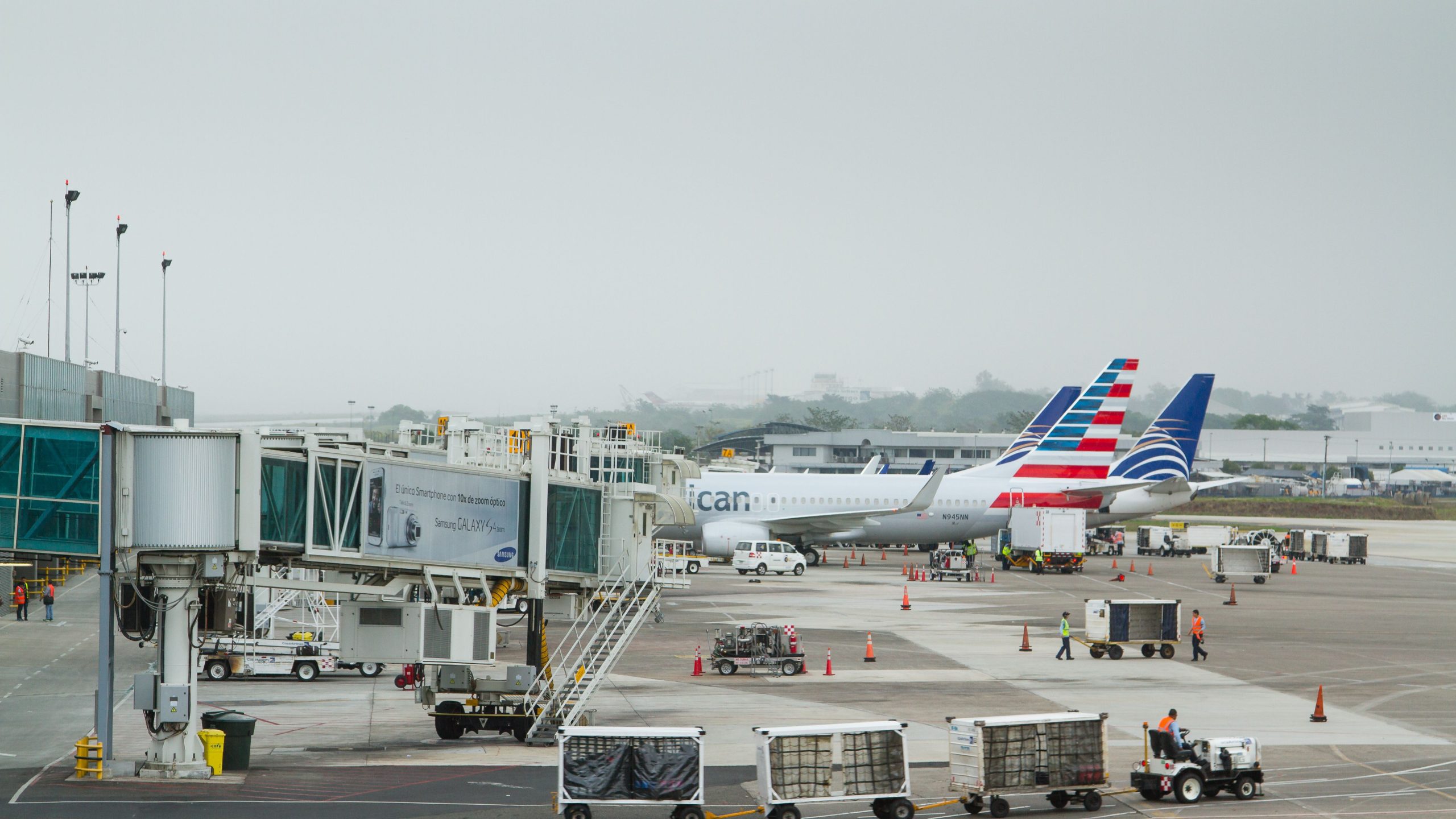 パナマシティのトキューメン国際空港からの最長のルート