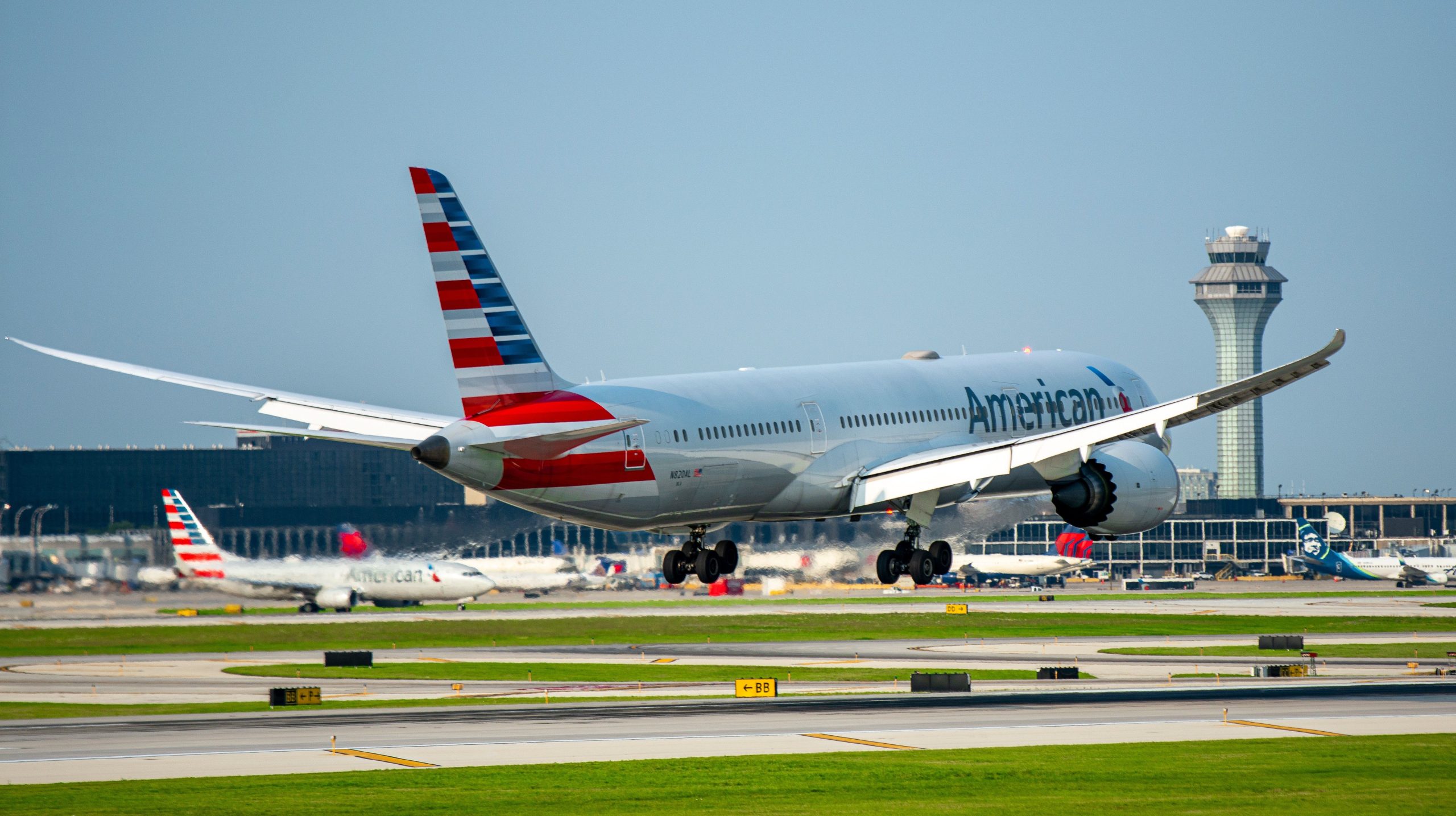 アメリカン航空は、新しいプレミアムコンフィギングのボーイング787-9ドリームライナーの最初のペアを受け取ります