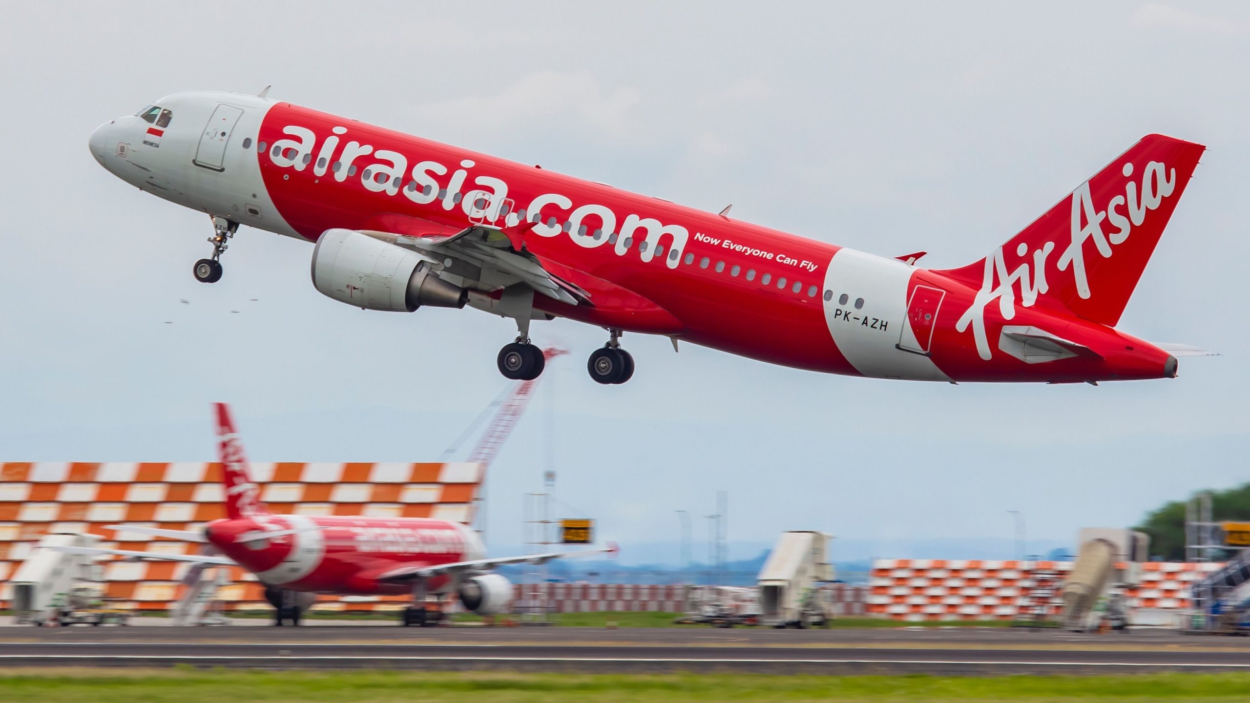 Airasia Aviationは、A320を飛行することで結果を記録します