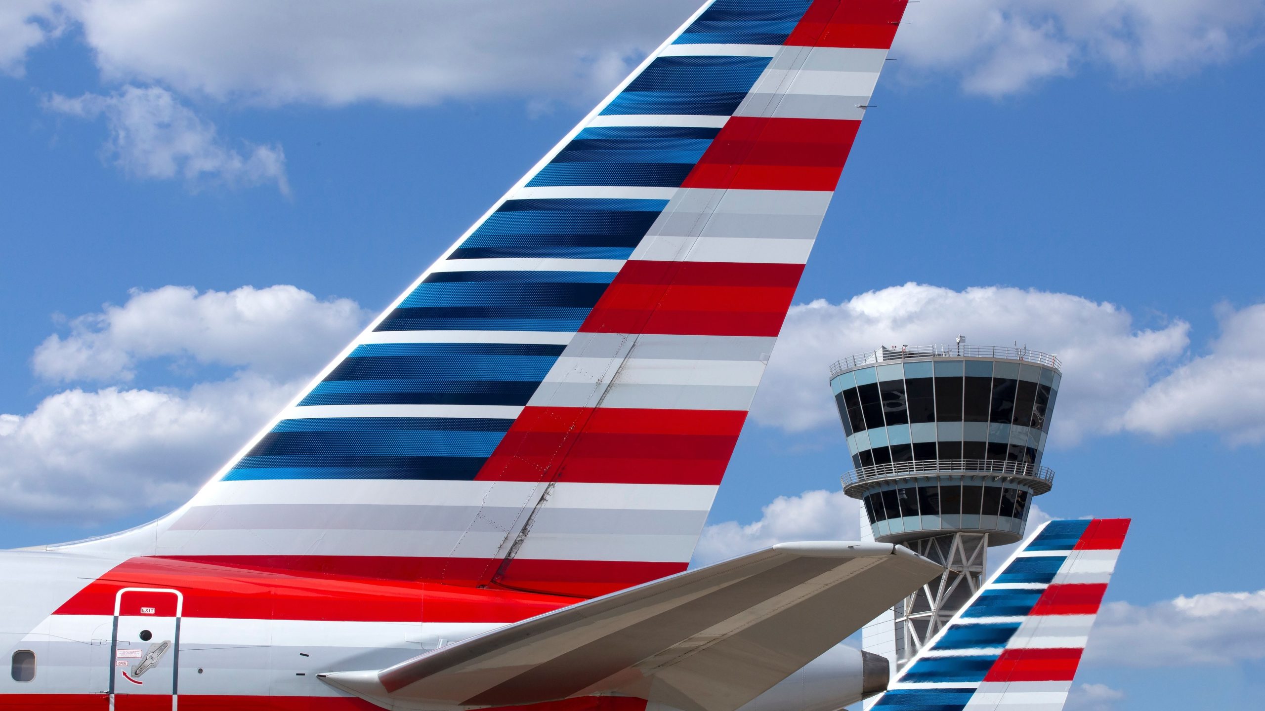 アメリカン航空の提督クラブはフィラデルフィアの健康検査に失敗しました