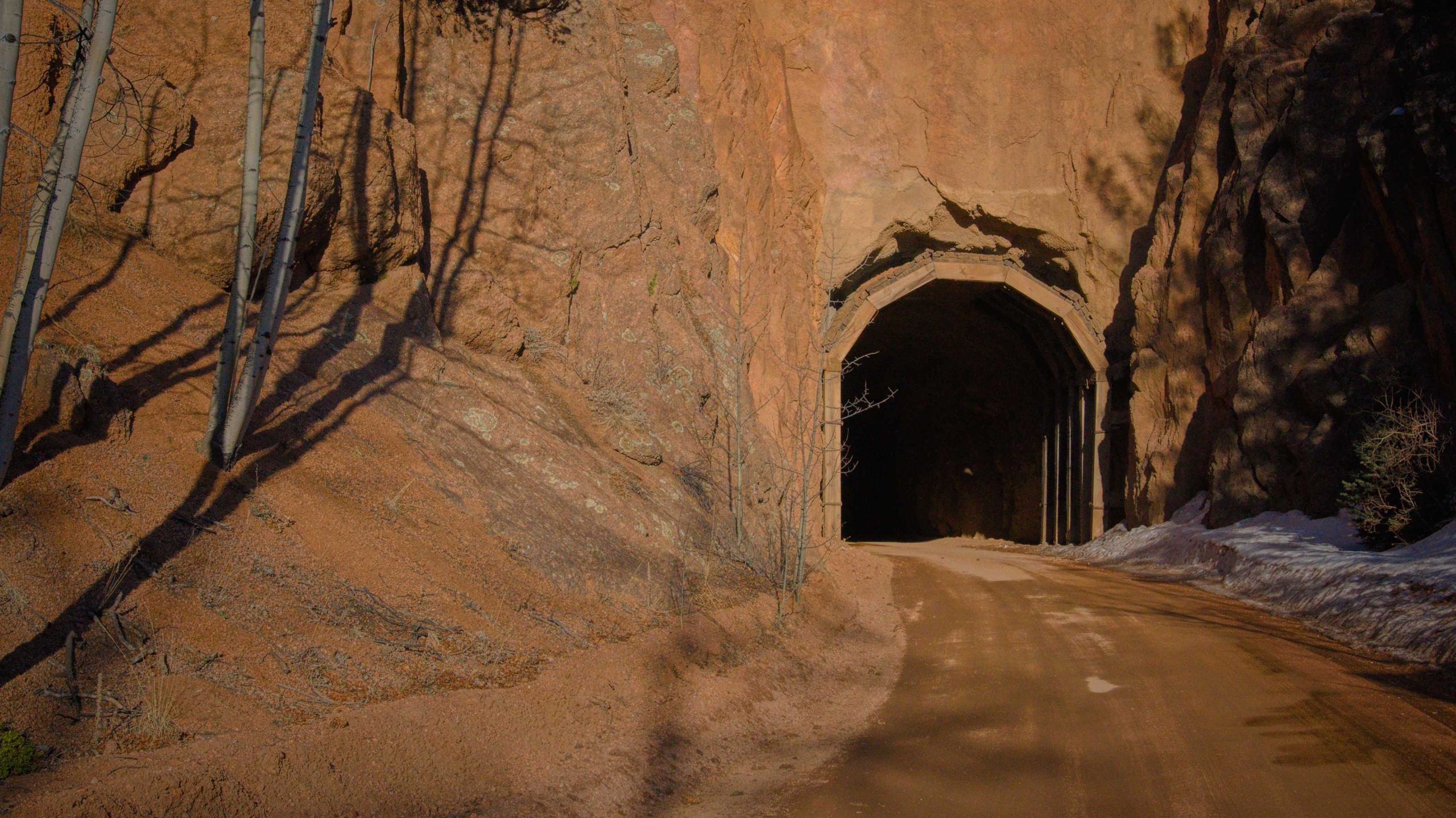 7コロラド州で最も幽霊の多いハイキングコース（あえて）