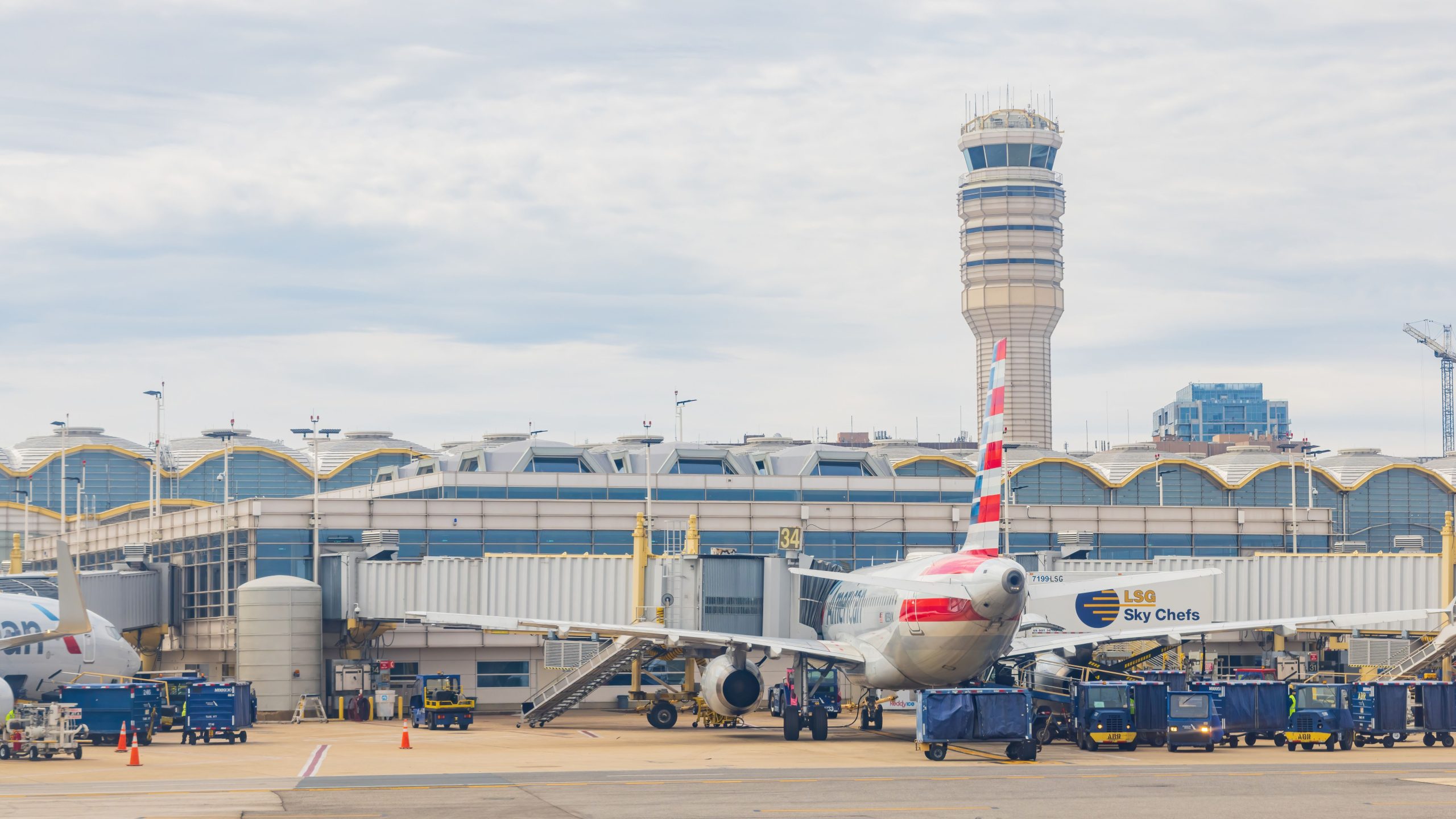 推測者：レーガンワシントン国立空港からの新しいフライトの対象となる7つの主要な航空会社