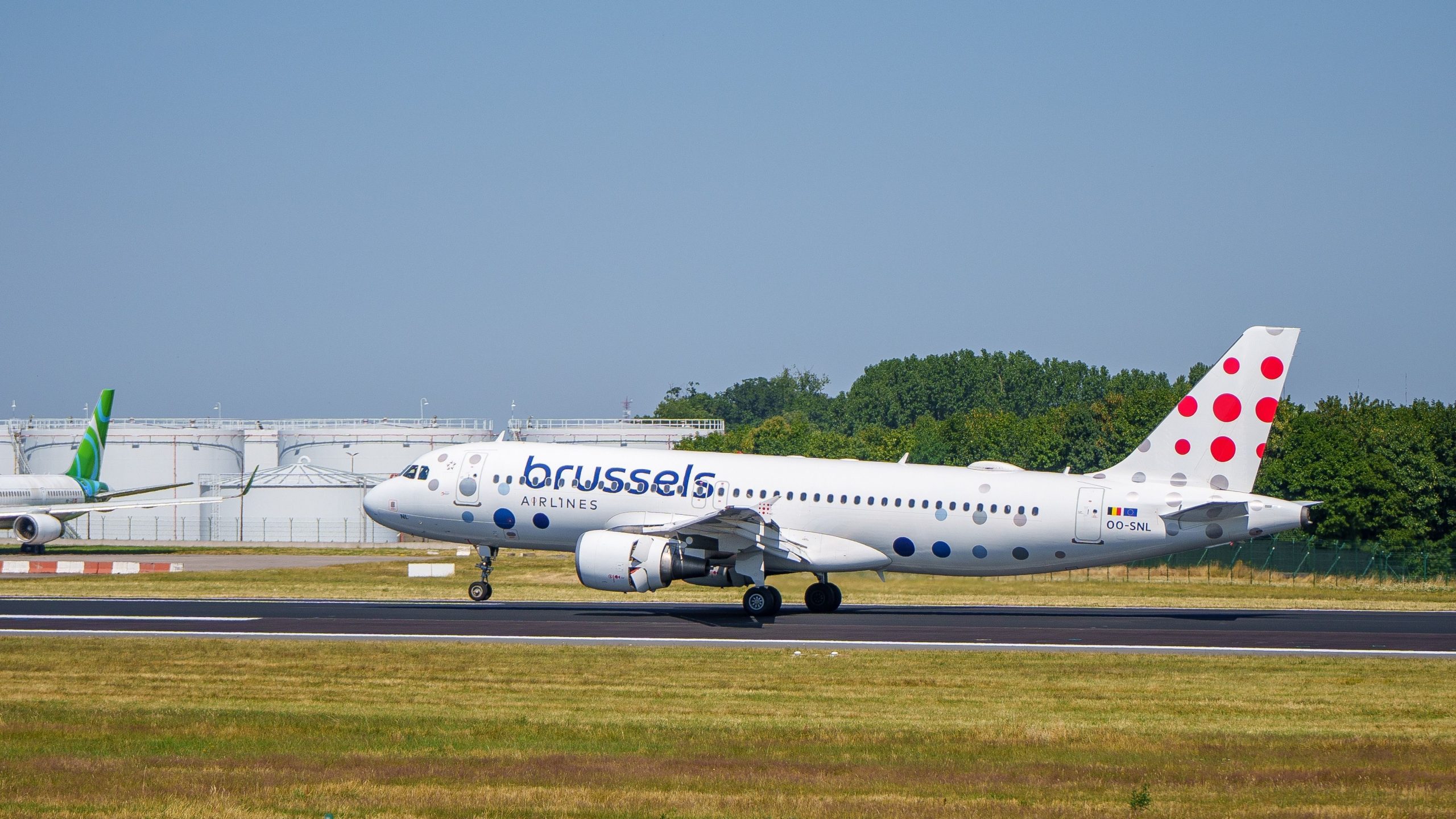 ブリュッセル航空は、エアバスA320でテルアビブへの最初のフライトを運営しています