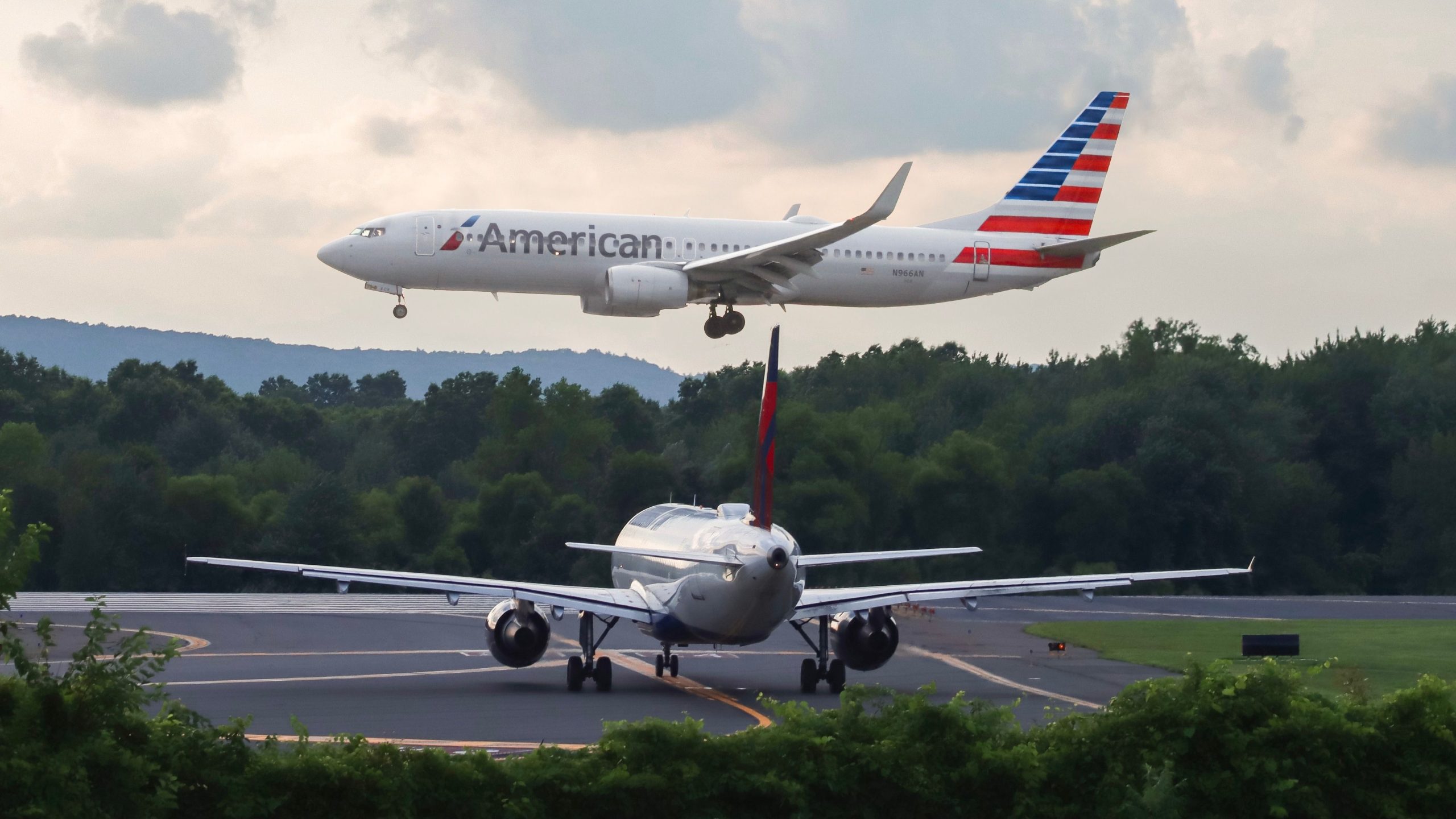 米国財務省は、コビッドの救済の中で得られた航空会社の株式令状を競売にかける