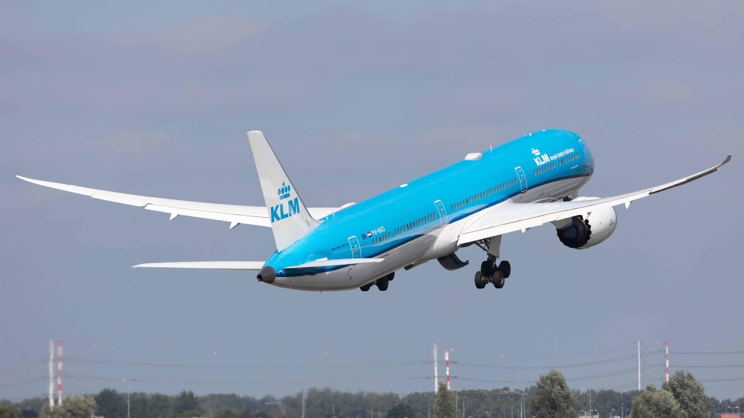 KLMボーイング787-10ドリームライナーは、洗面所の欠陥のためにアムステルダムに戻ります