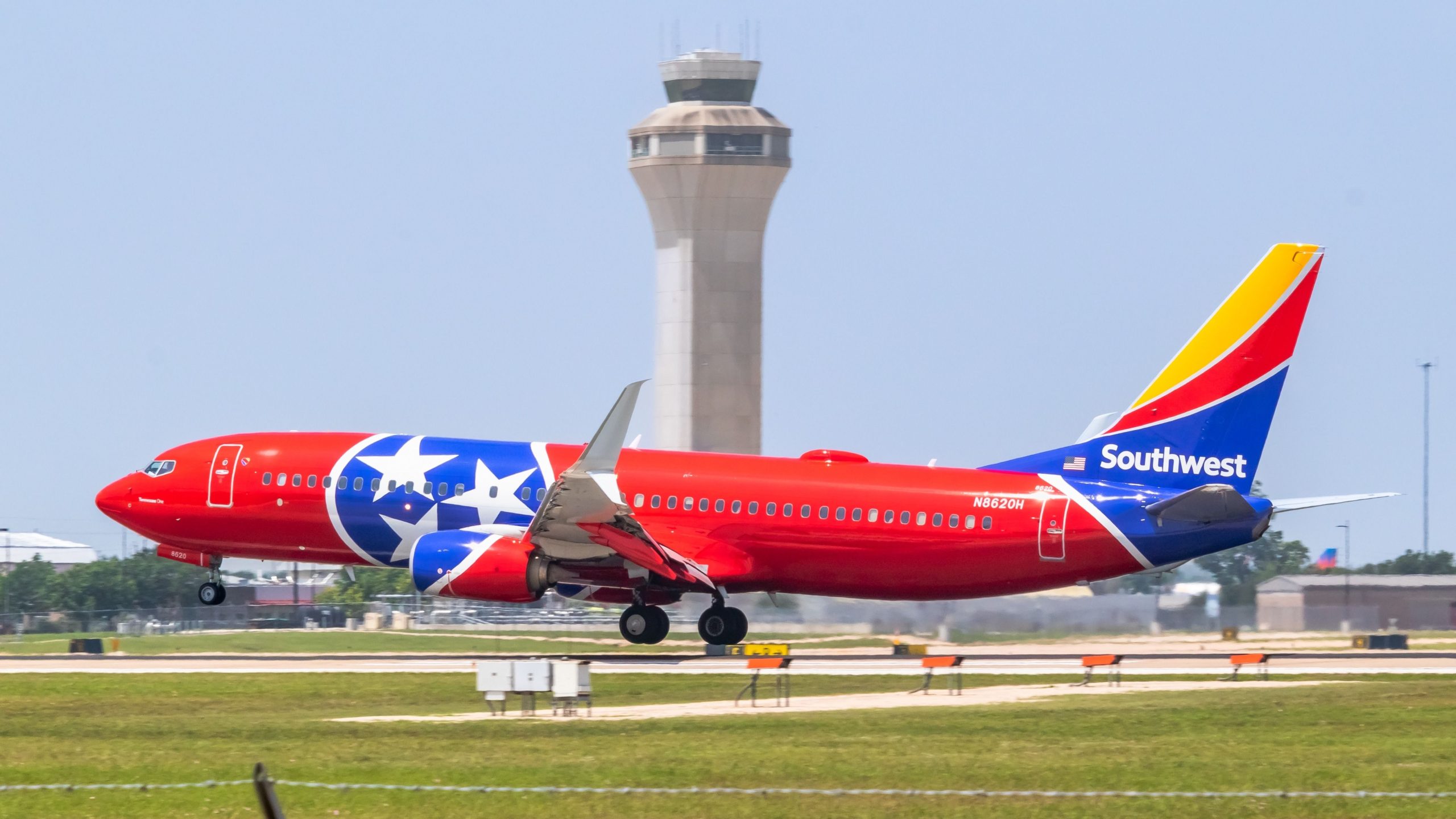 5オースティンとベルグストローム国際空港での航空管制官の不足