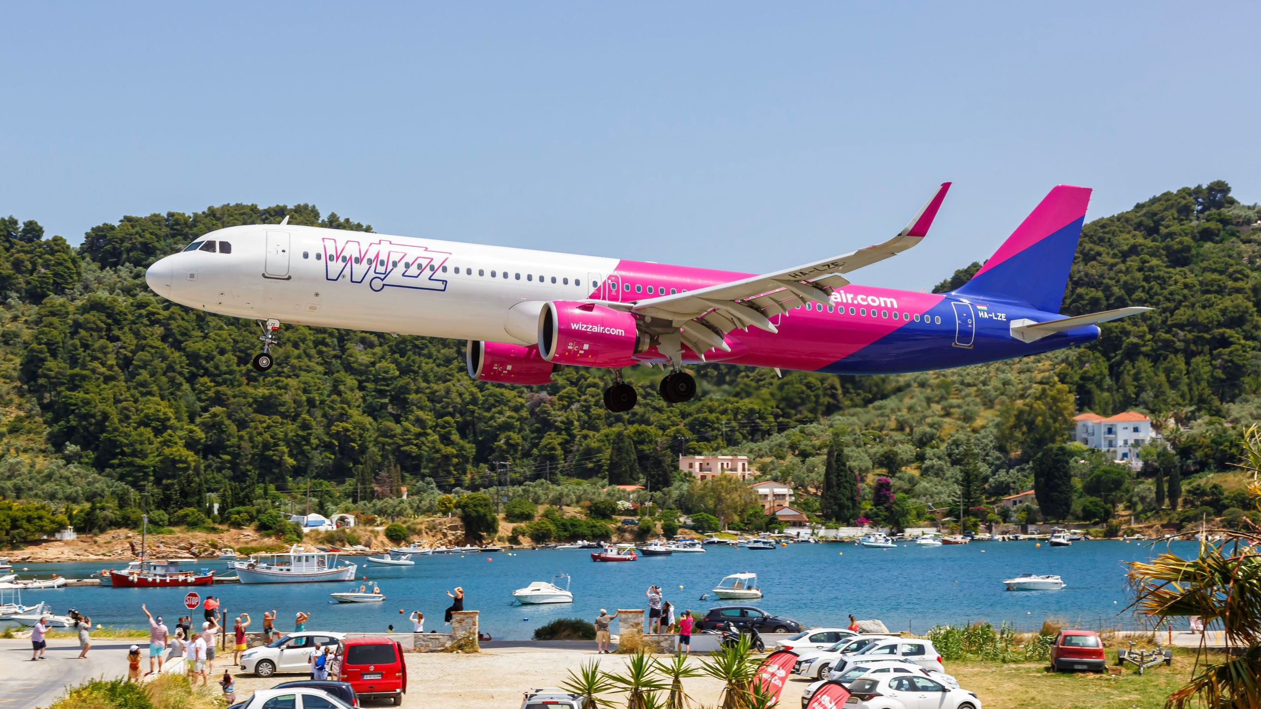 うわー：エンジンの問題が噛むと、今年の夏に2％未満で成長するウィズエア