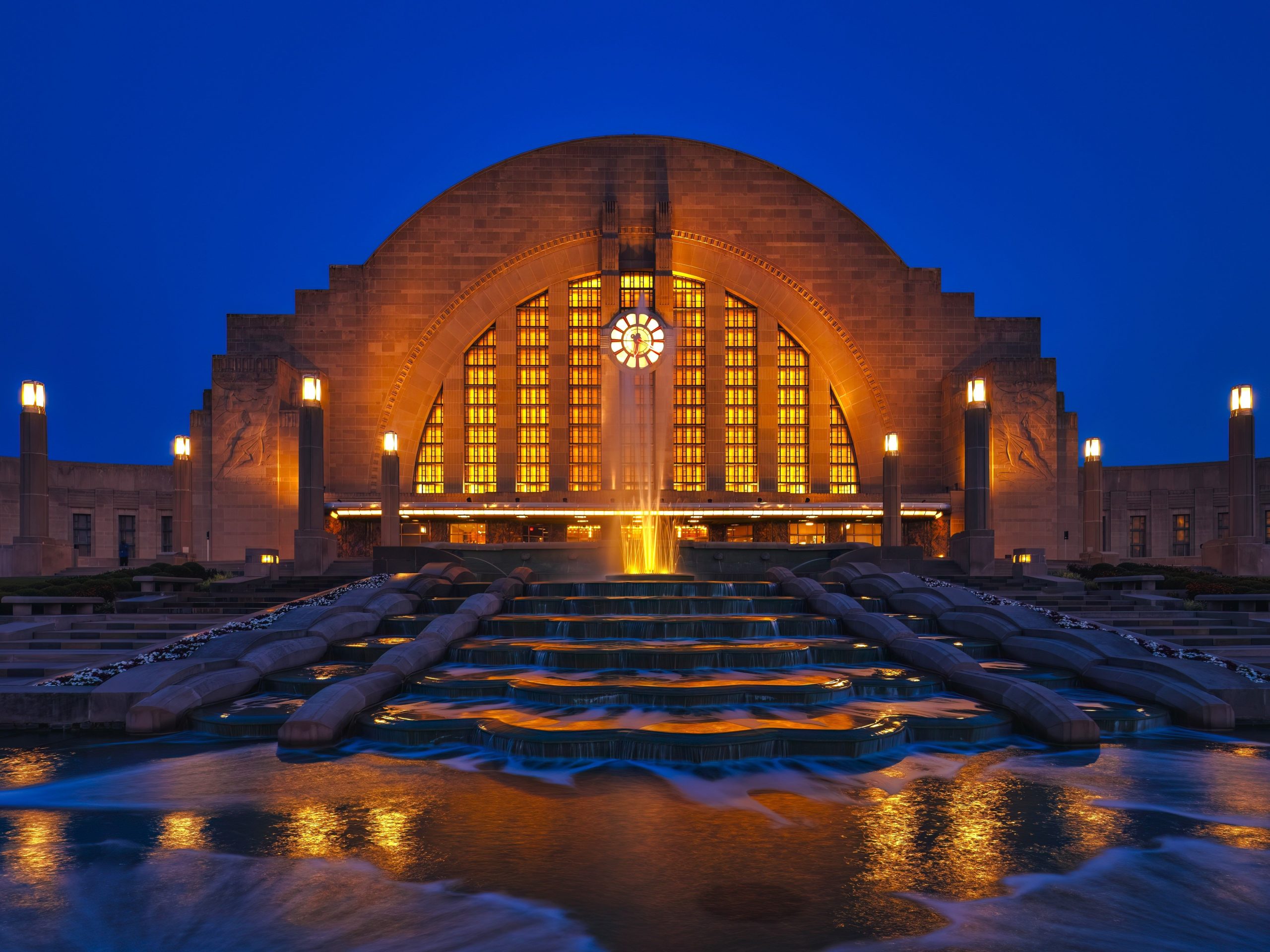 この中西部の都市は、2つの新しい長距離アムトラックルートのハブになる可能性があります