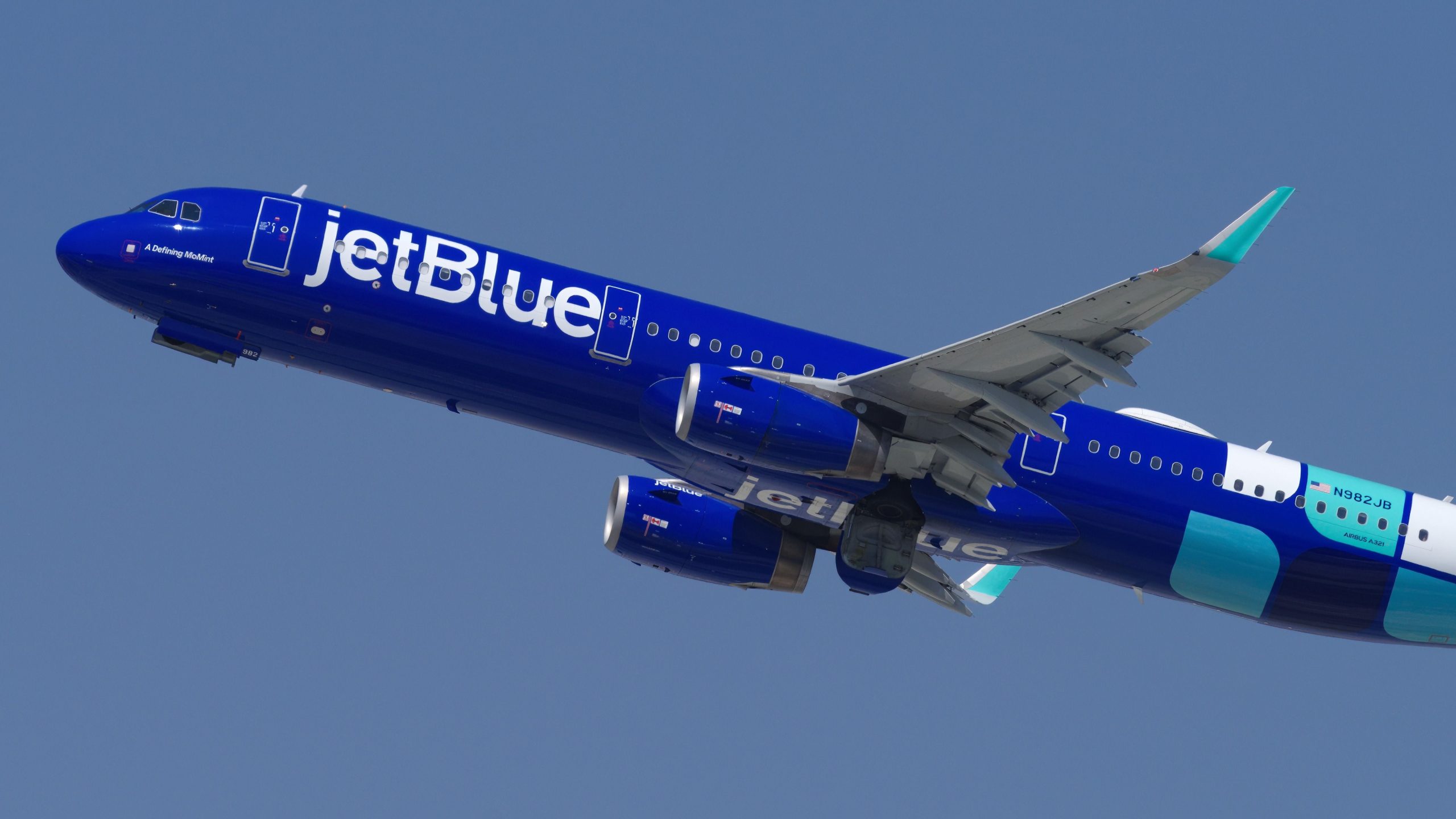 jetblueの更新Q4選挙と感謝祭からの後押しとの見積もり