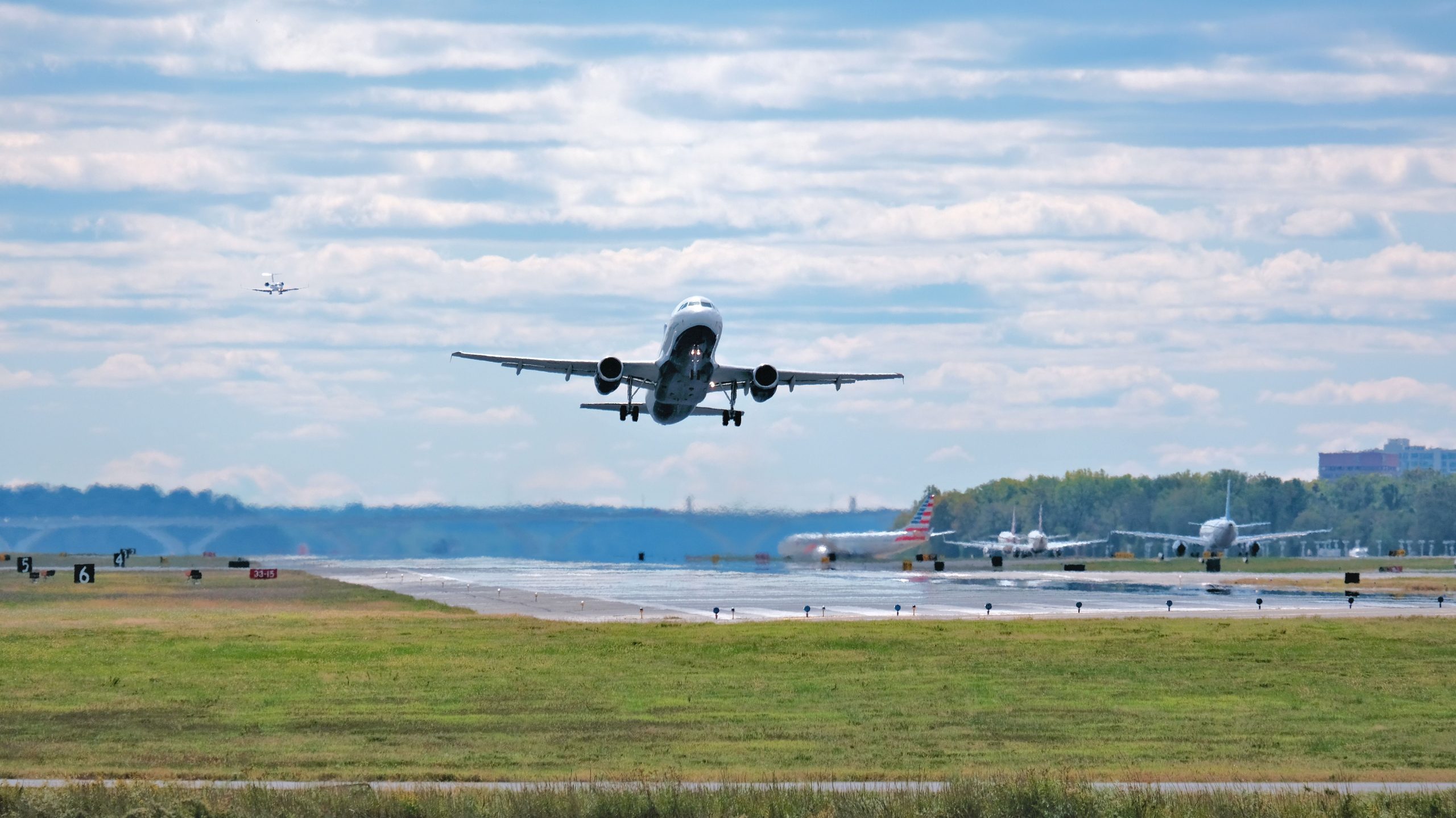 ワシントンDC空港は、2023年に5,000万人以上の乗客で新しい記録をマークします