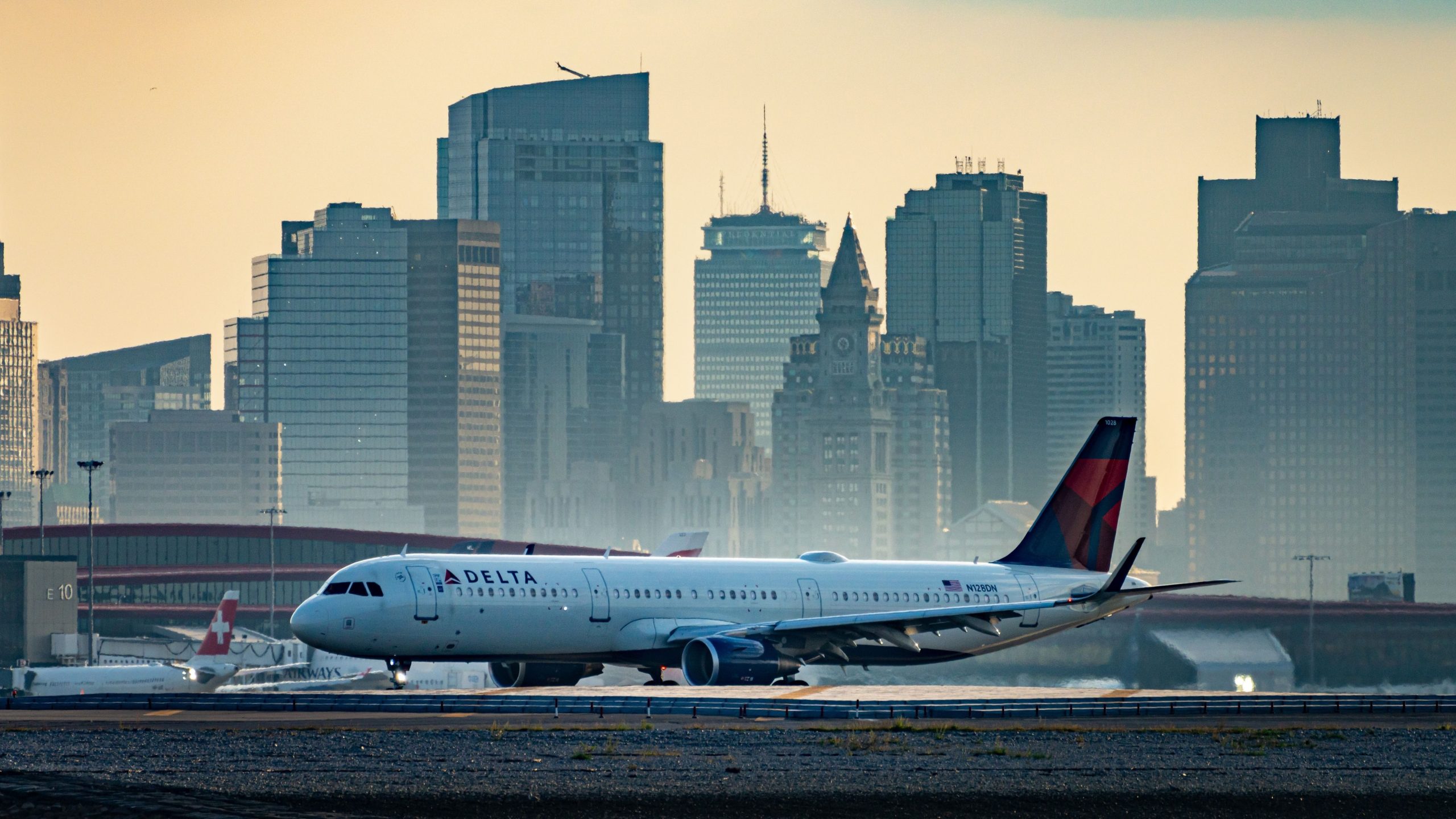 テレビを忘れる：火曜日の旅行で最高のフライト取引を見つける