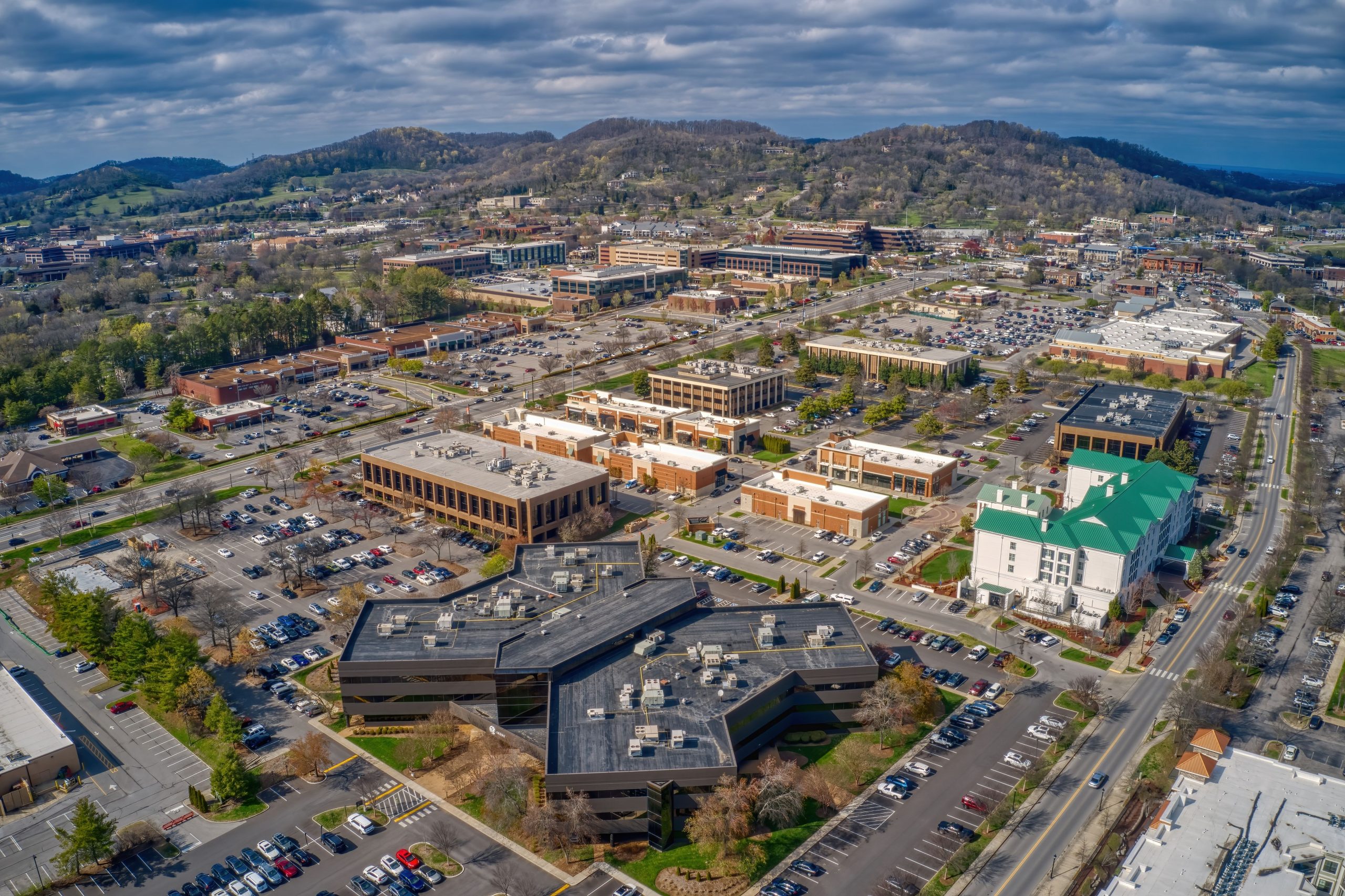 テネシー州の「ビバリーヒルズ」には、アメリカで最も美しい地区があります