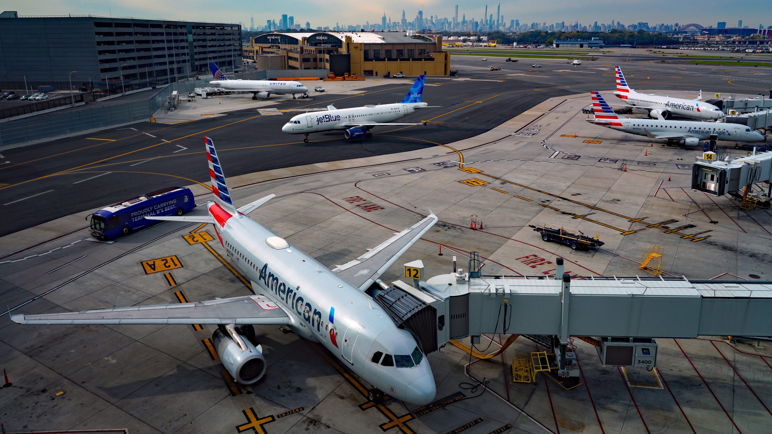 米国航空会社は車椅子の損傷に関するUSDOTルールを逆転させるために訴えます