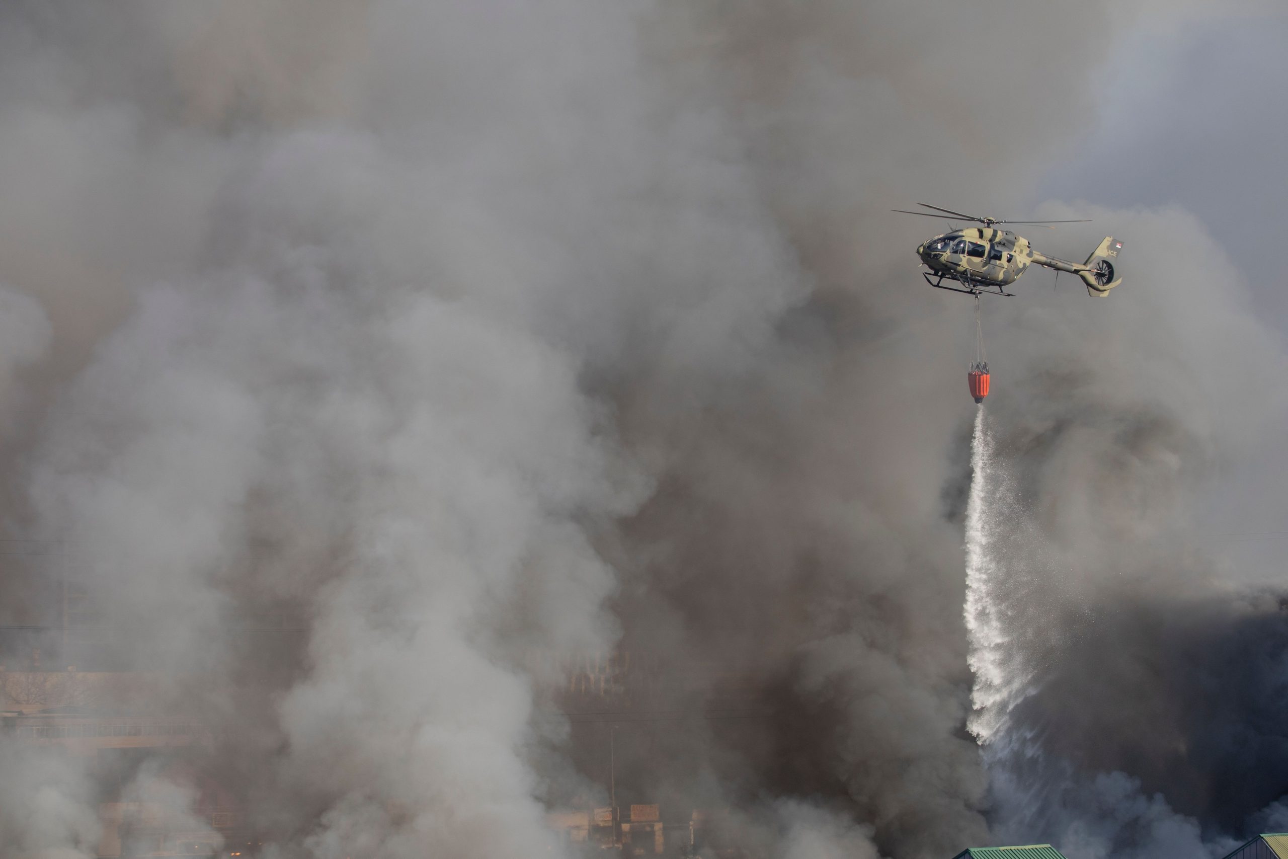 エアバスは、将来の水陸両用消防士でHynaeroと提携しています