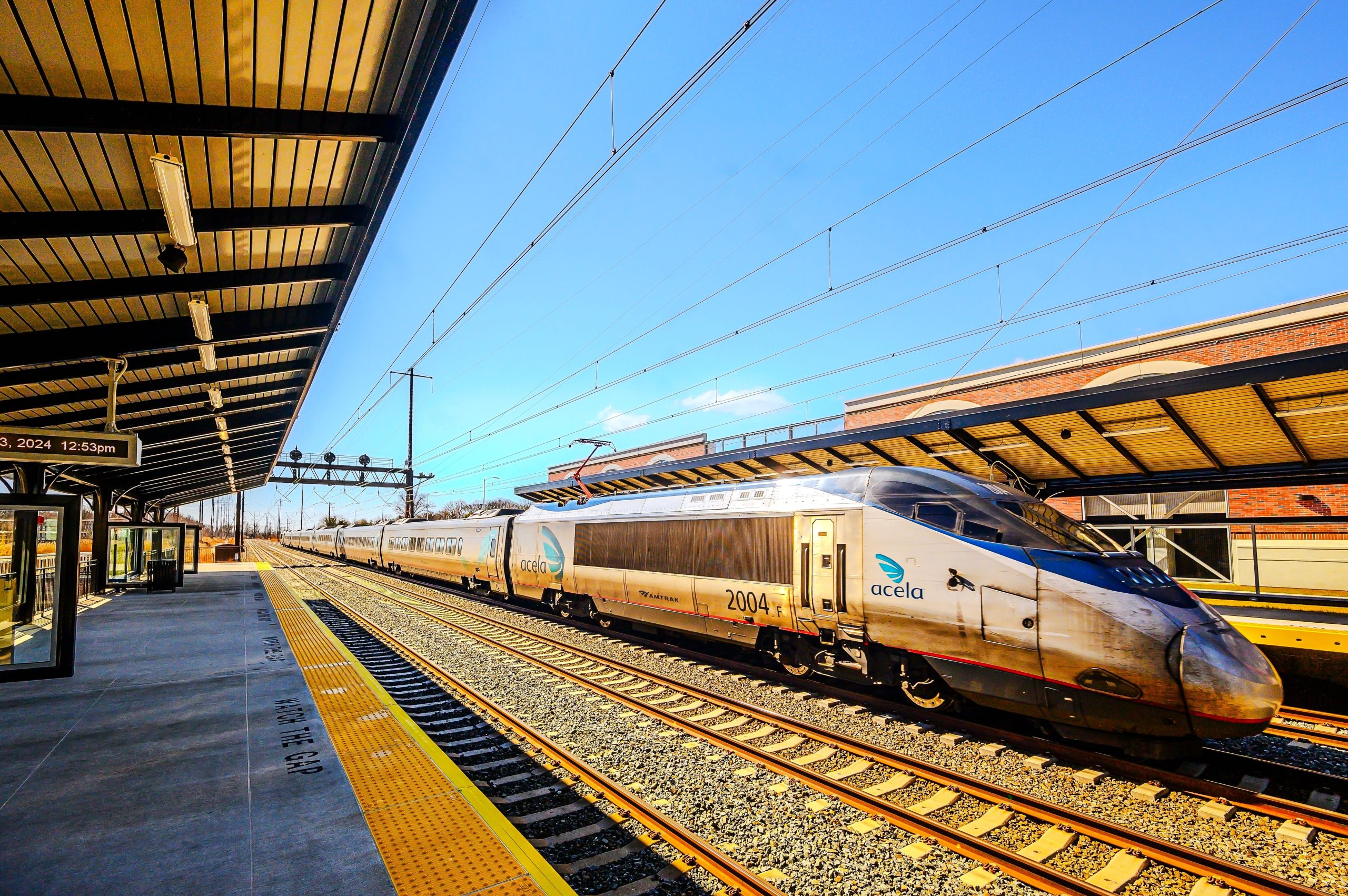 アムトラックの自動車列車運賃は95ドルという低いです