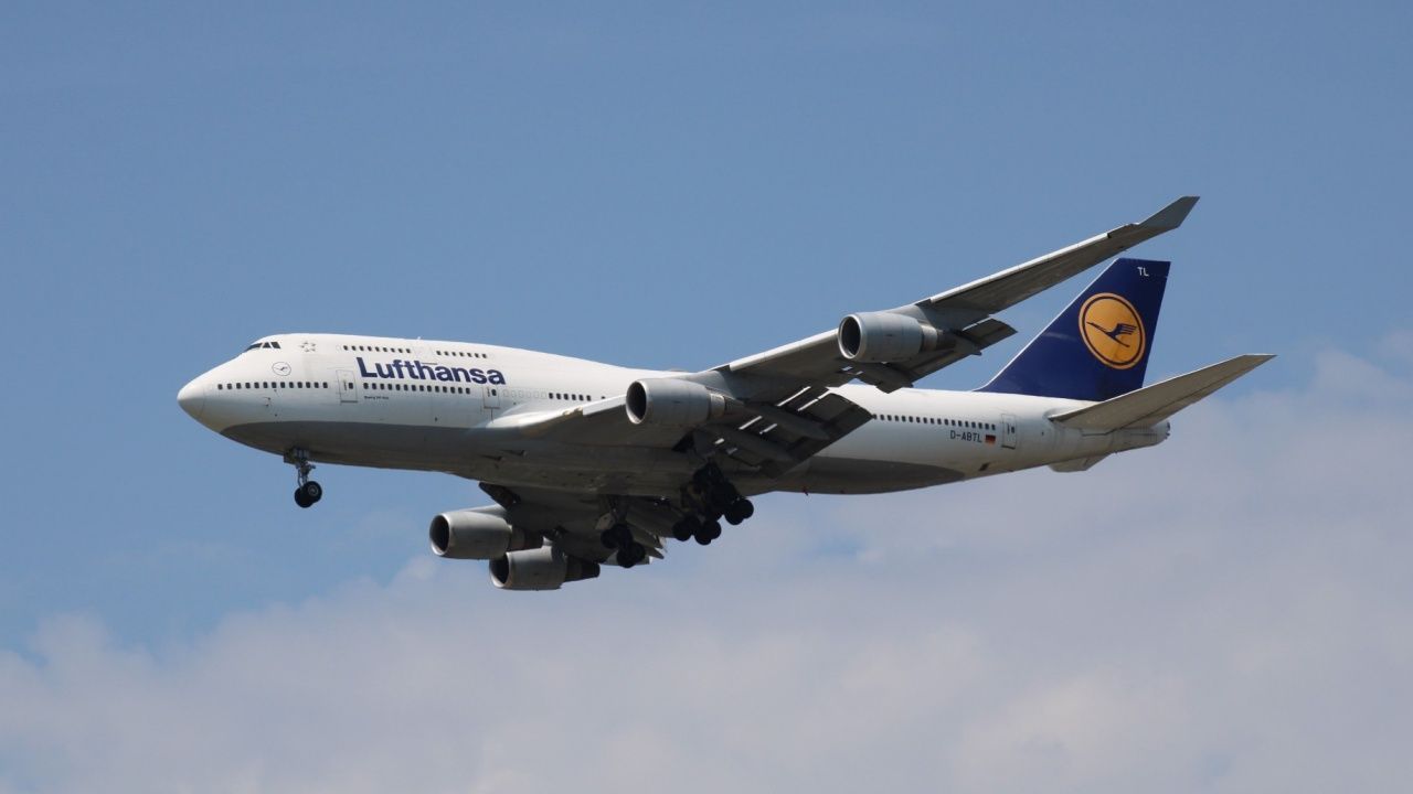 ワイドボディアドベンチャー：米国ヨーロッパ横断系ネットワークを支配する航空機