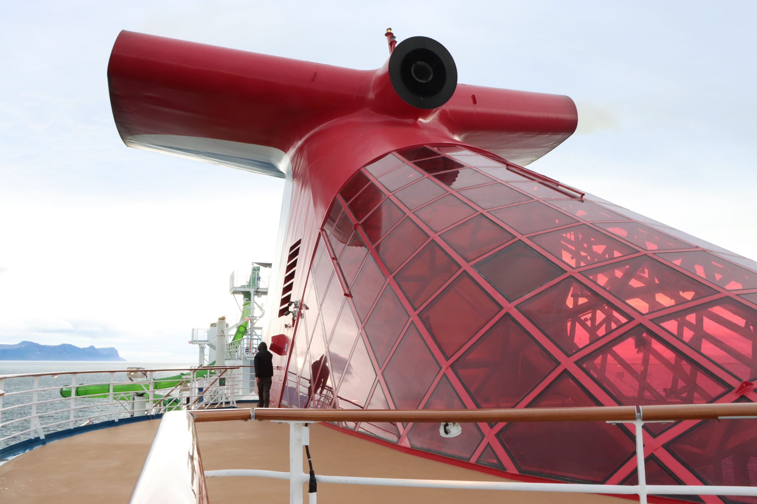 カーニバルクルーズラインは、2027年に新しい船と過小評価された米国の目的地へのエキサイティングな帰還を発表します