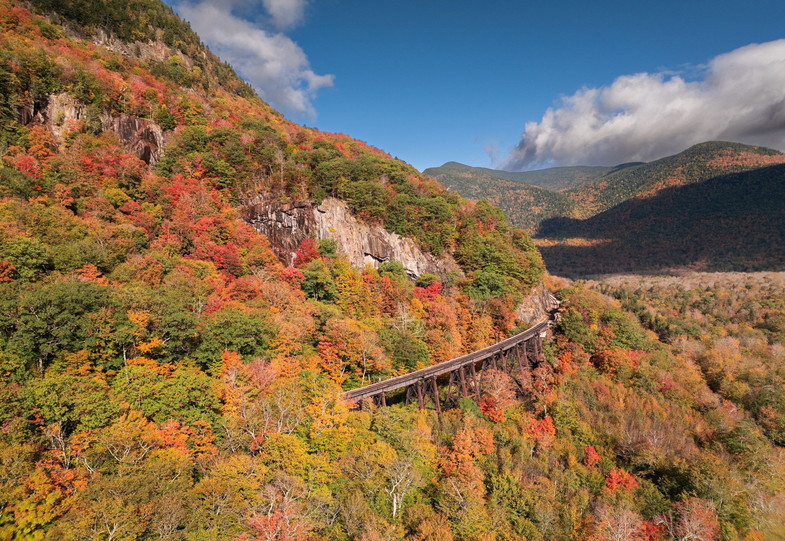 7つのベストアムトラックバケーションパッケージが秋旅行の予約