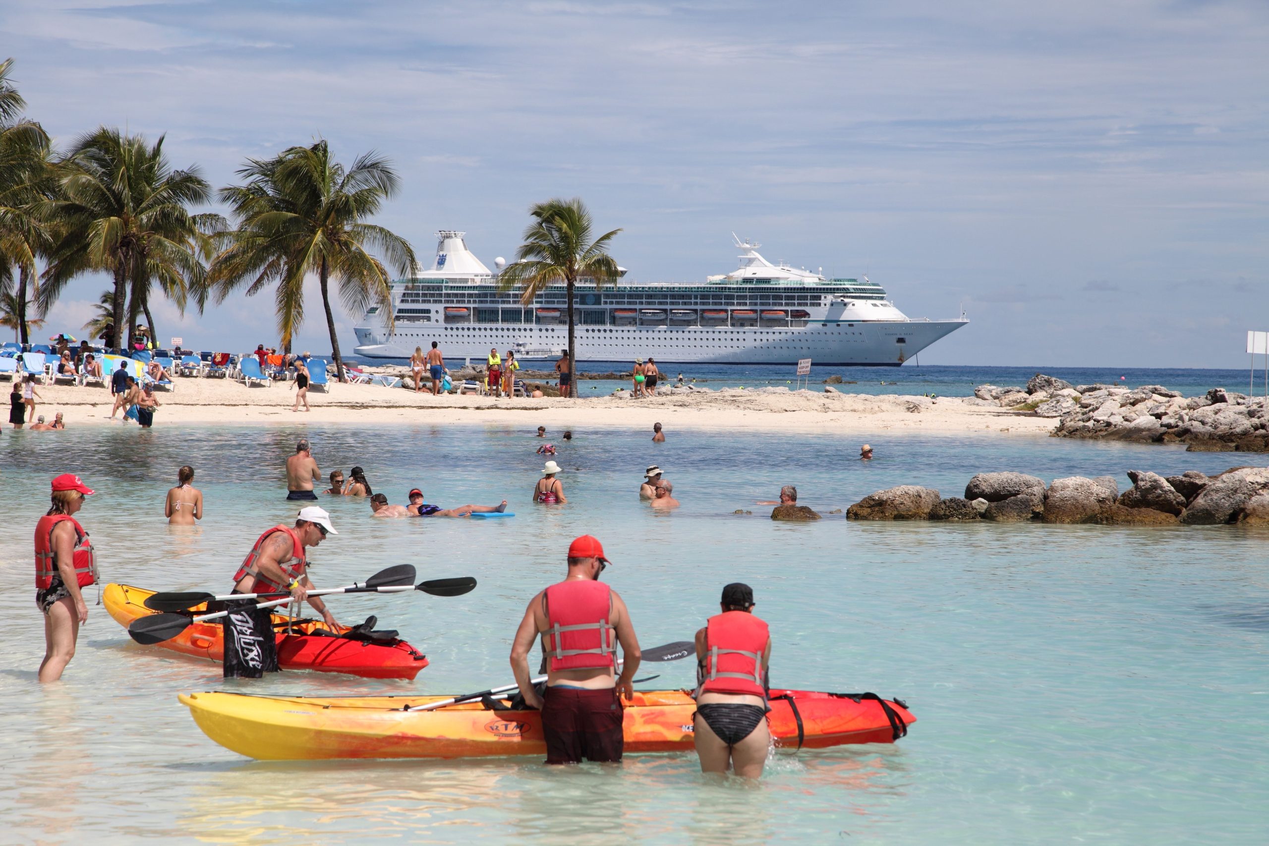 ロイヤルカリビアンゲストは、遠足禁止に油断し続けています