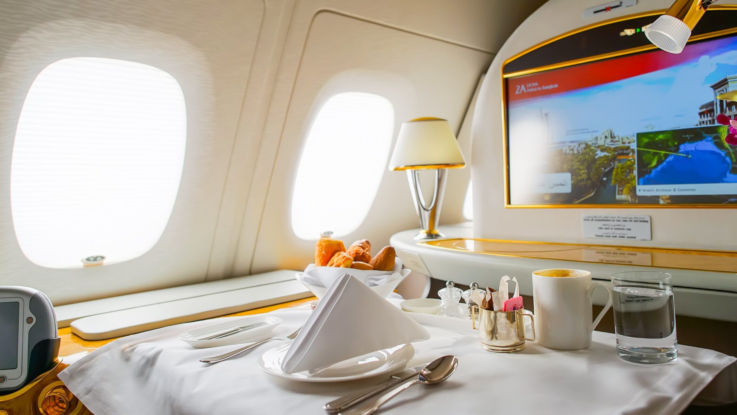 ファーストクラスとビジネスクラス：5つの重要な違い