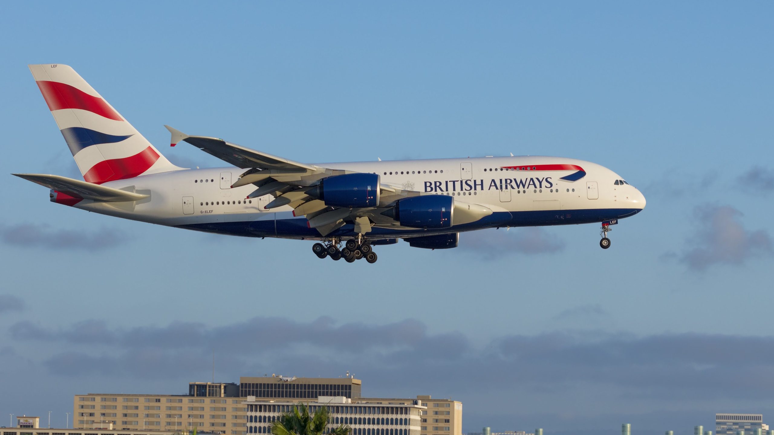 「彼らはとても失礼でした」：エアバスA380がキャビンで煙のためにボストンに迂回した後、乗客はブリティッシュエアウェイズを叩きます