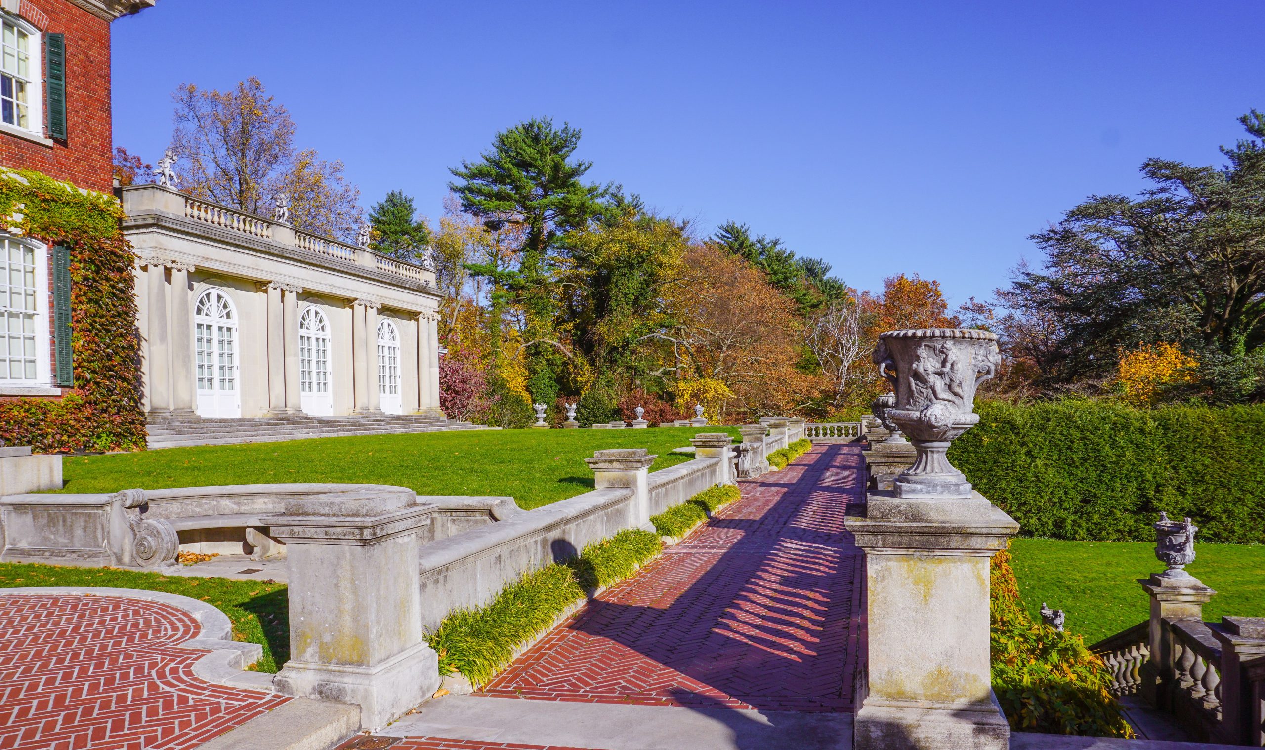 ロングアイランドで7つのかわいい小さな大学の町