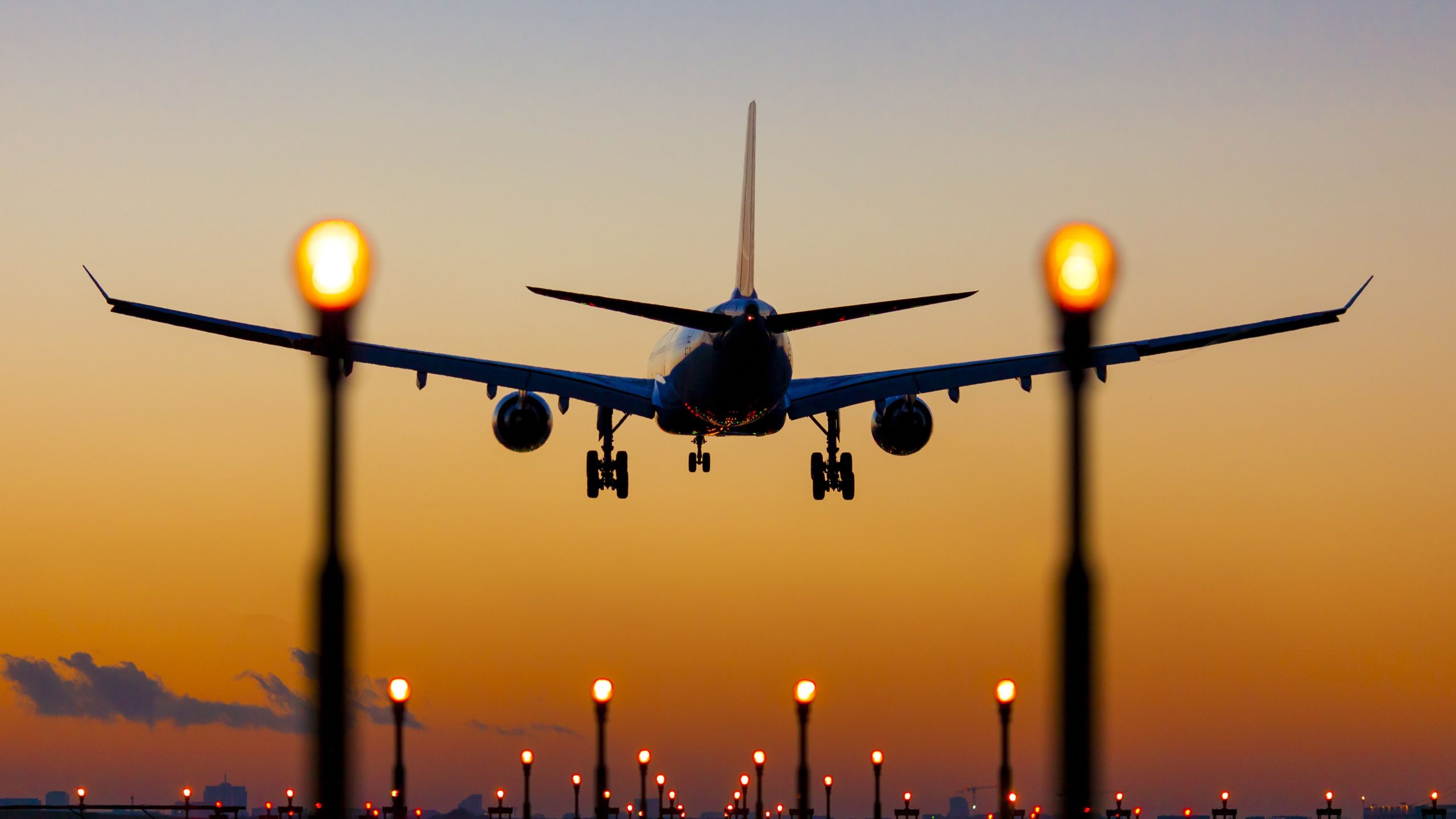 90,000人の乗客：ブリュッセル空港は、コビッド前から最も忙しい日に備えています