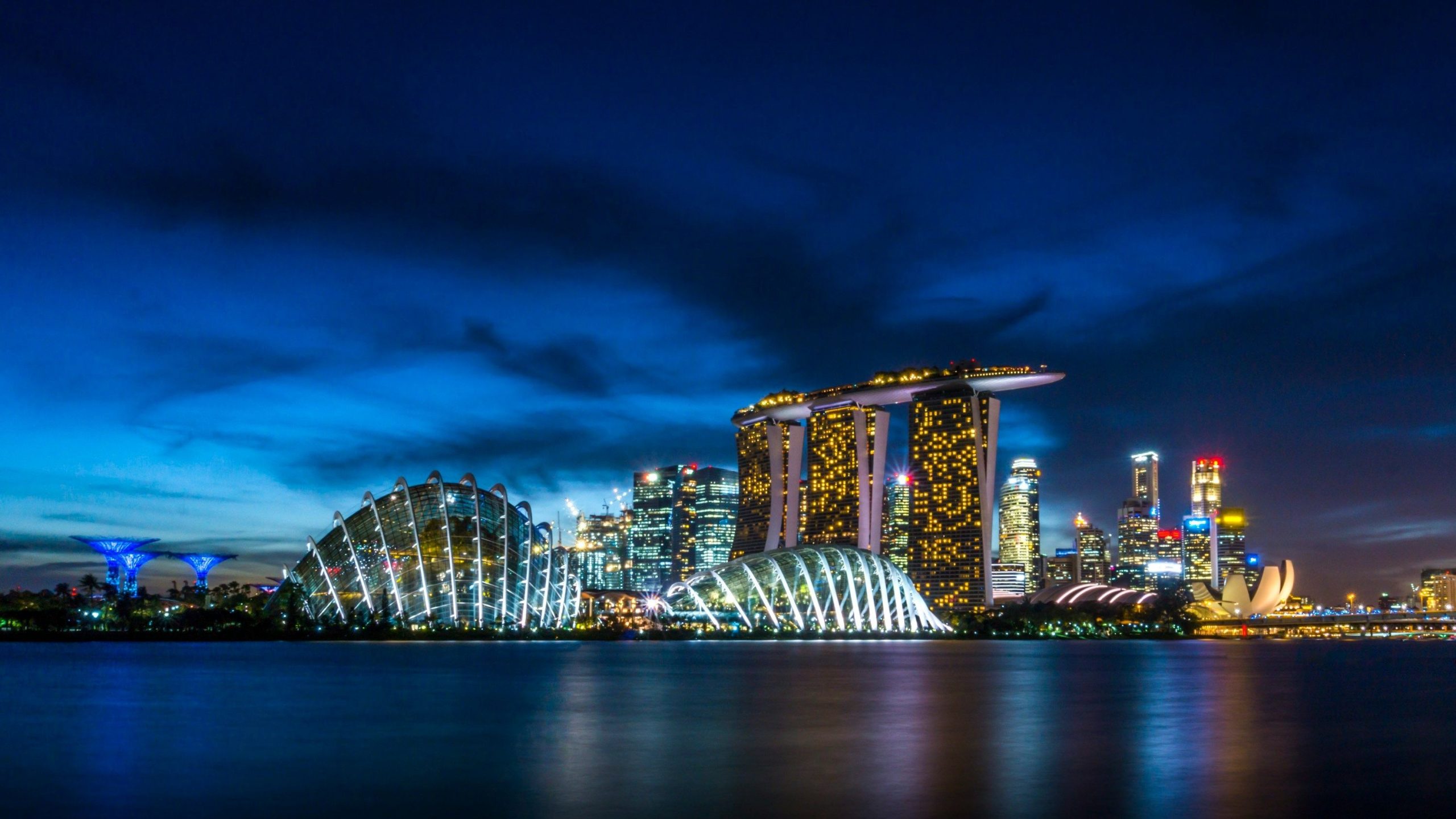 なぜアジアの7つの最小の国を訪れるのか